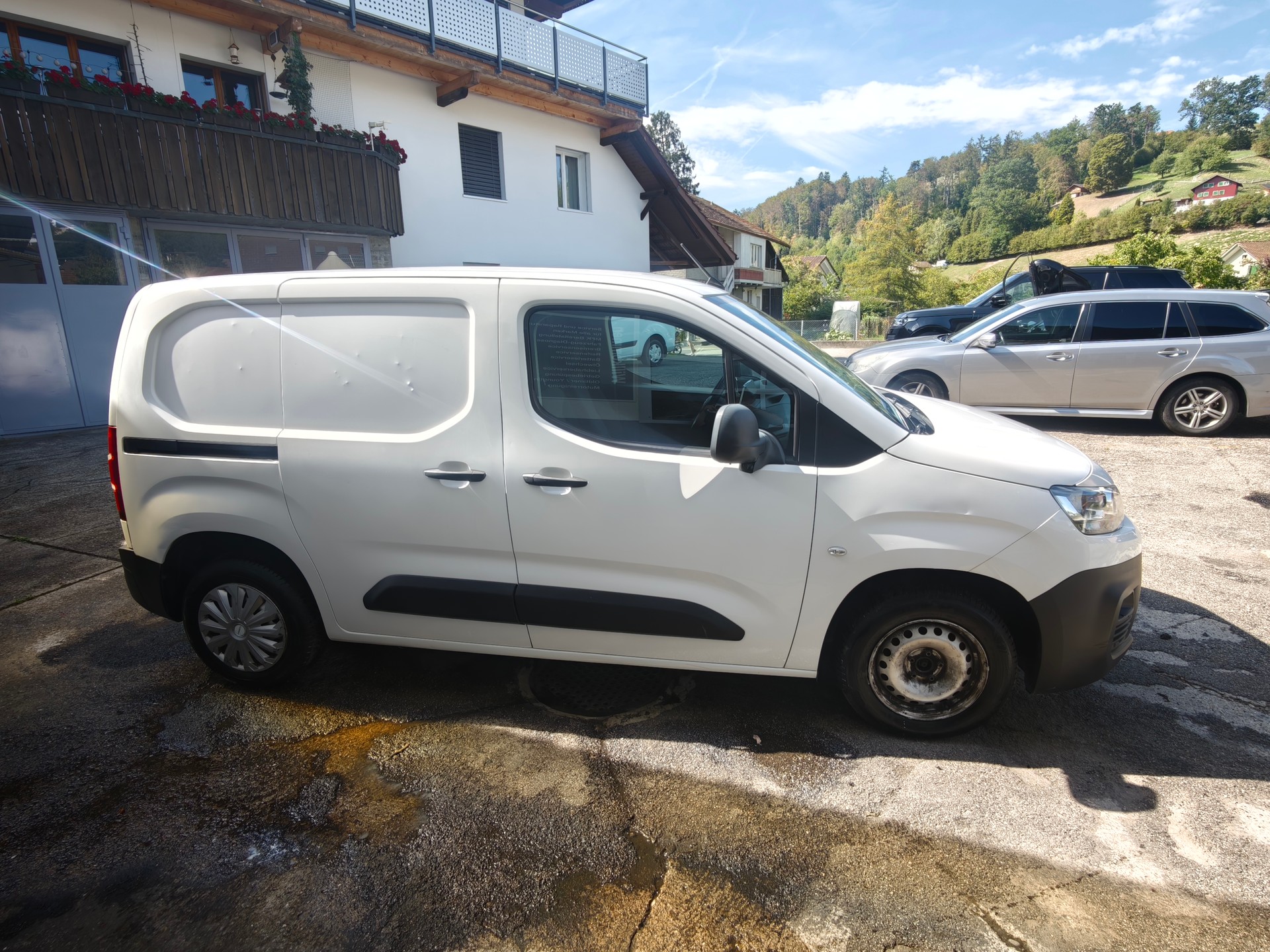 CITROEN Berlingo Van 1.6 Blue HDi 100 s/s Worker 1000kg-image-11