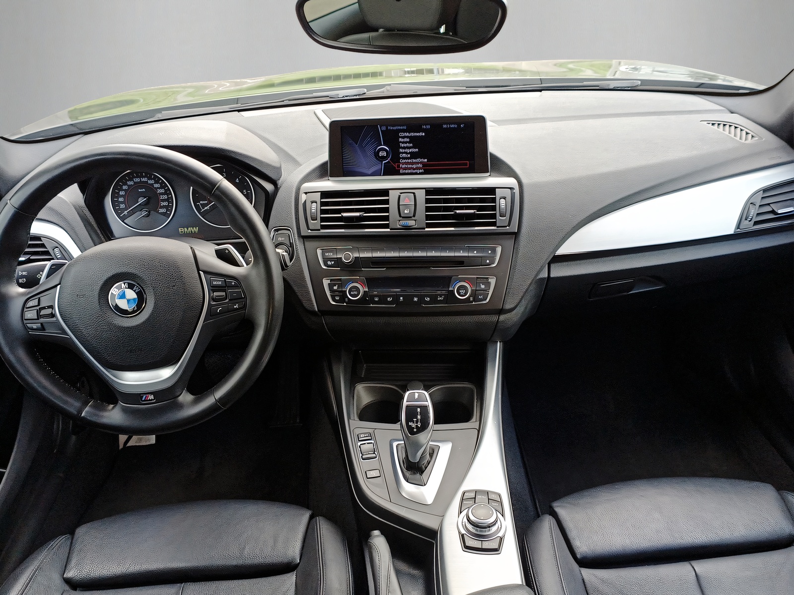 BMW 120d M-Paket - AHK - Leder - uvm.-image-11