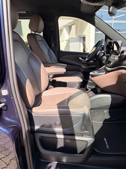 MERCEDES-BENZ V 300 d lang Avantgarde AMG-Line 4Matic 9G-Tronic-image-5