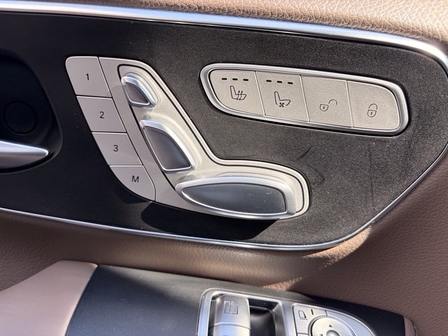 MERCEDES-BENZ V 300 d lang Avantgarde AMG-Line 4Matic 9G-Tronic-image-10