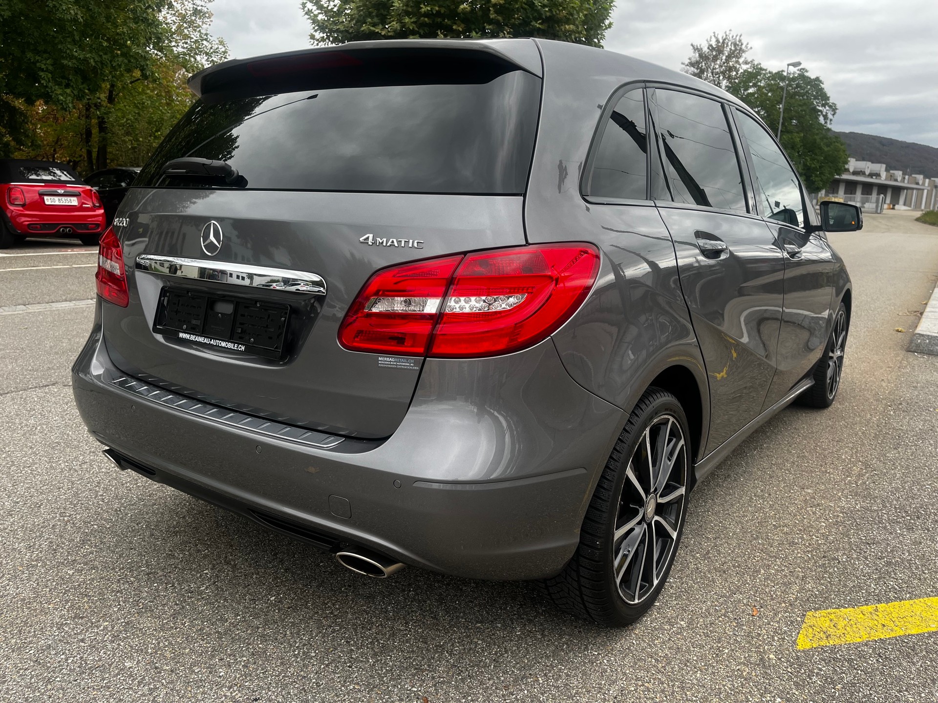 MERCEDES-BENZ B 220 4Matic 7G-DCT-image-3