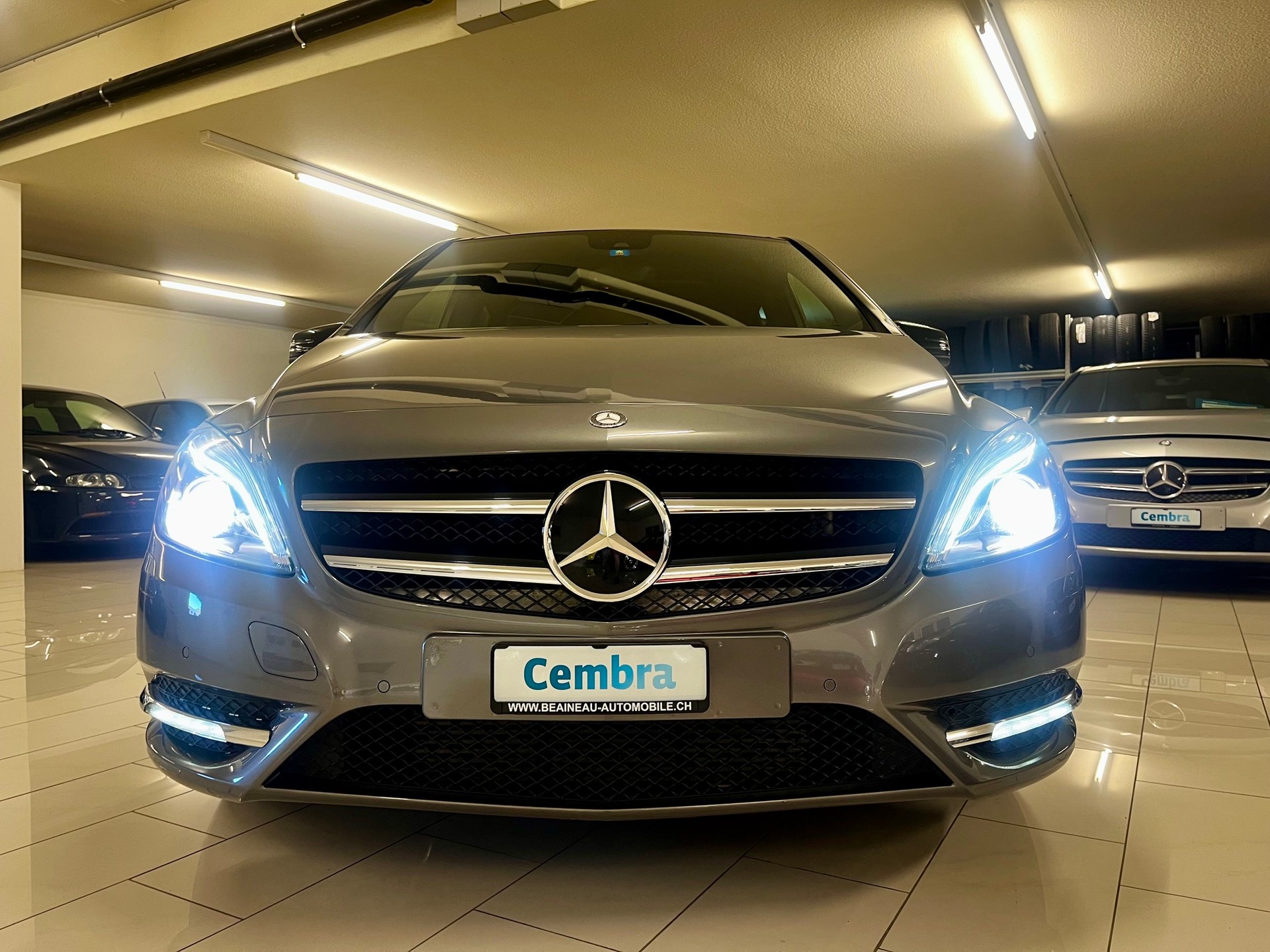 MERCEDES-BENZ B 220 4Matic 7G-DCT-image-8