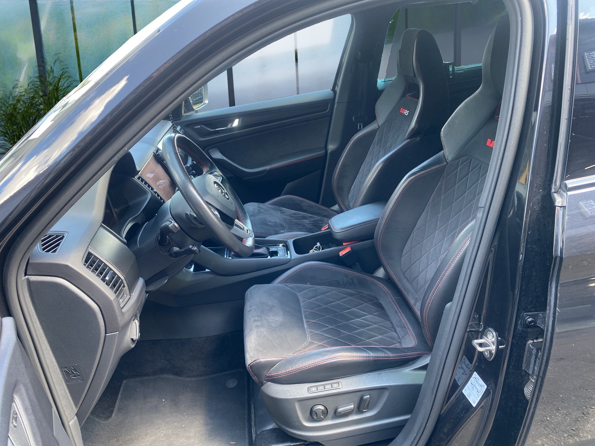 SKODA Kodiaq 2.0 Bi-TDI SCR RS 4x4 DSG-image-7