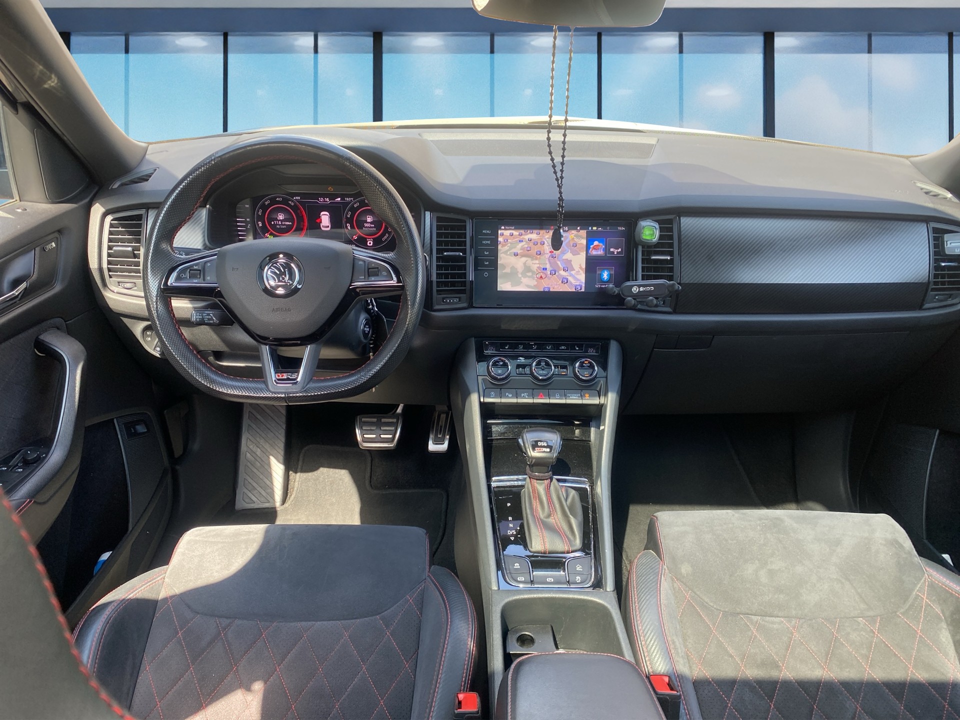 SKODA Kodiaq 2.0 Bi-TDI SCR RS 4x4 DSG-image-8