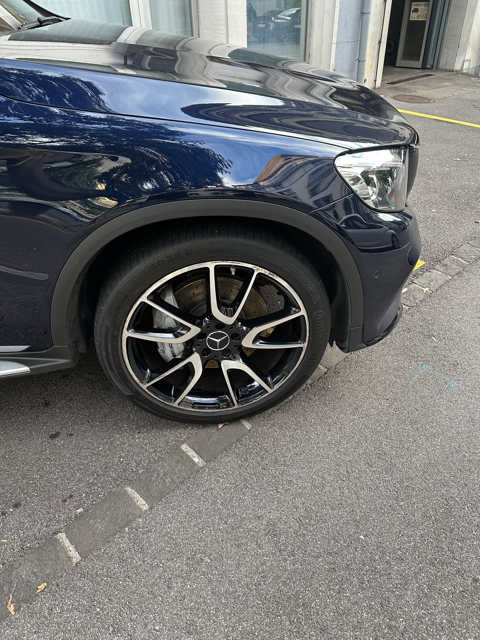 MERCEDES-BENZ GLC 43 AMG 4Matic 9G-Tronic-image-2