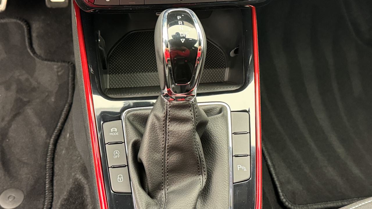 SKODA Fabia 1.0 TSI Monte Carlo DSG-image-10