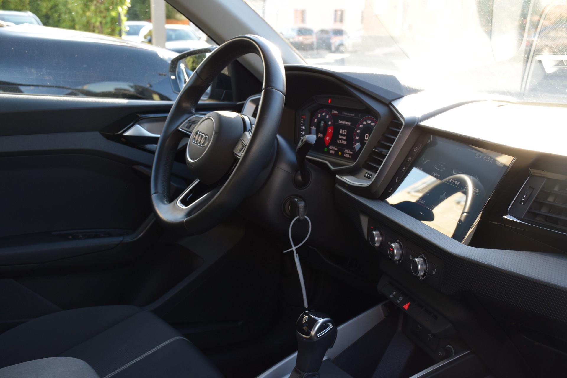 AUDI A1 Sportback 30 TFSI S Line Attraction S-tronic-image-14