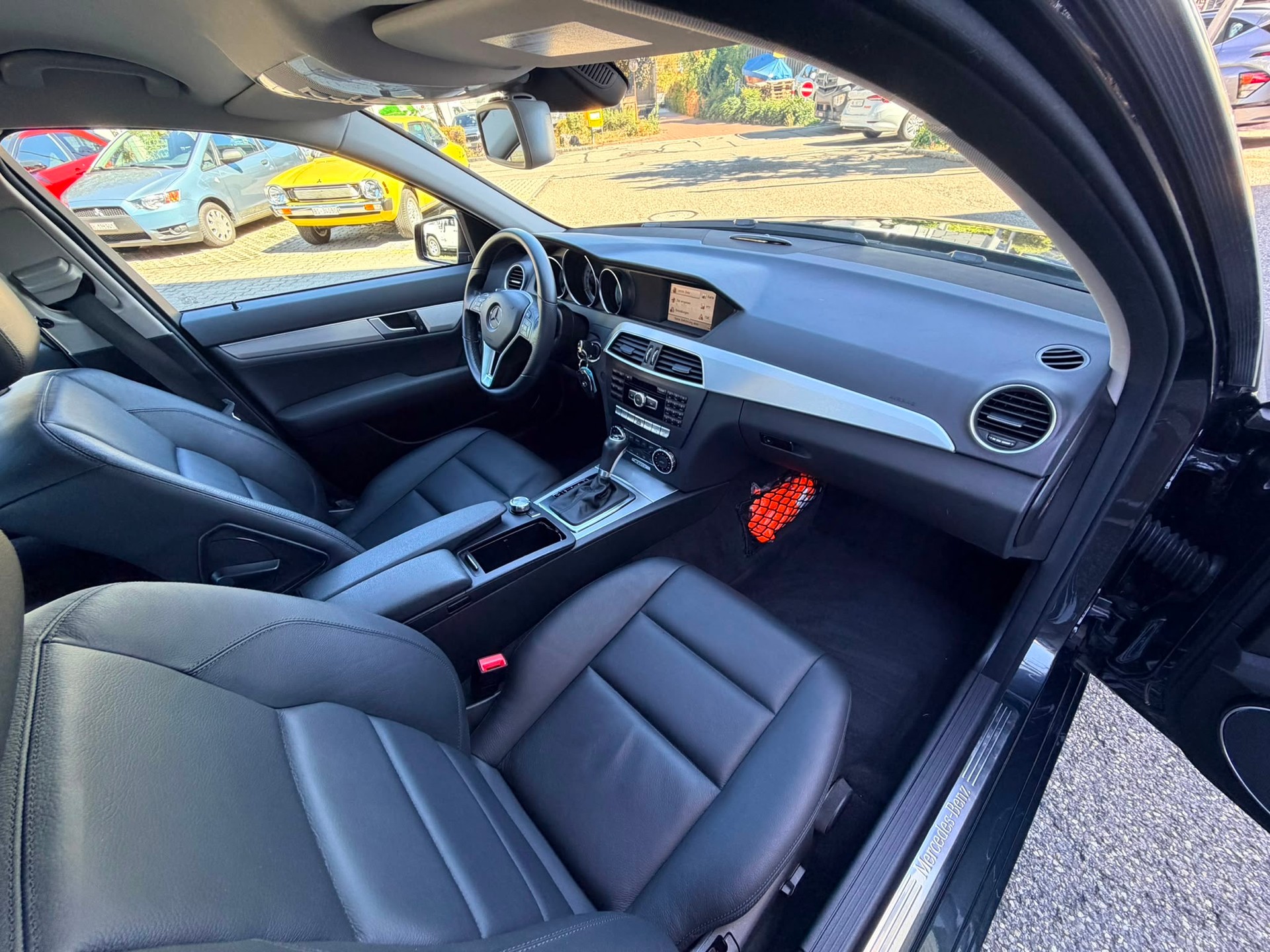 MERCEDES-BENZ C 250 CDI Avantgarde 4Matic 7G-Tronic-image-10