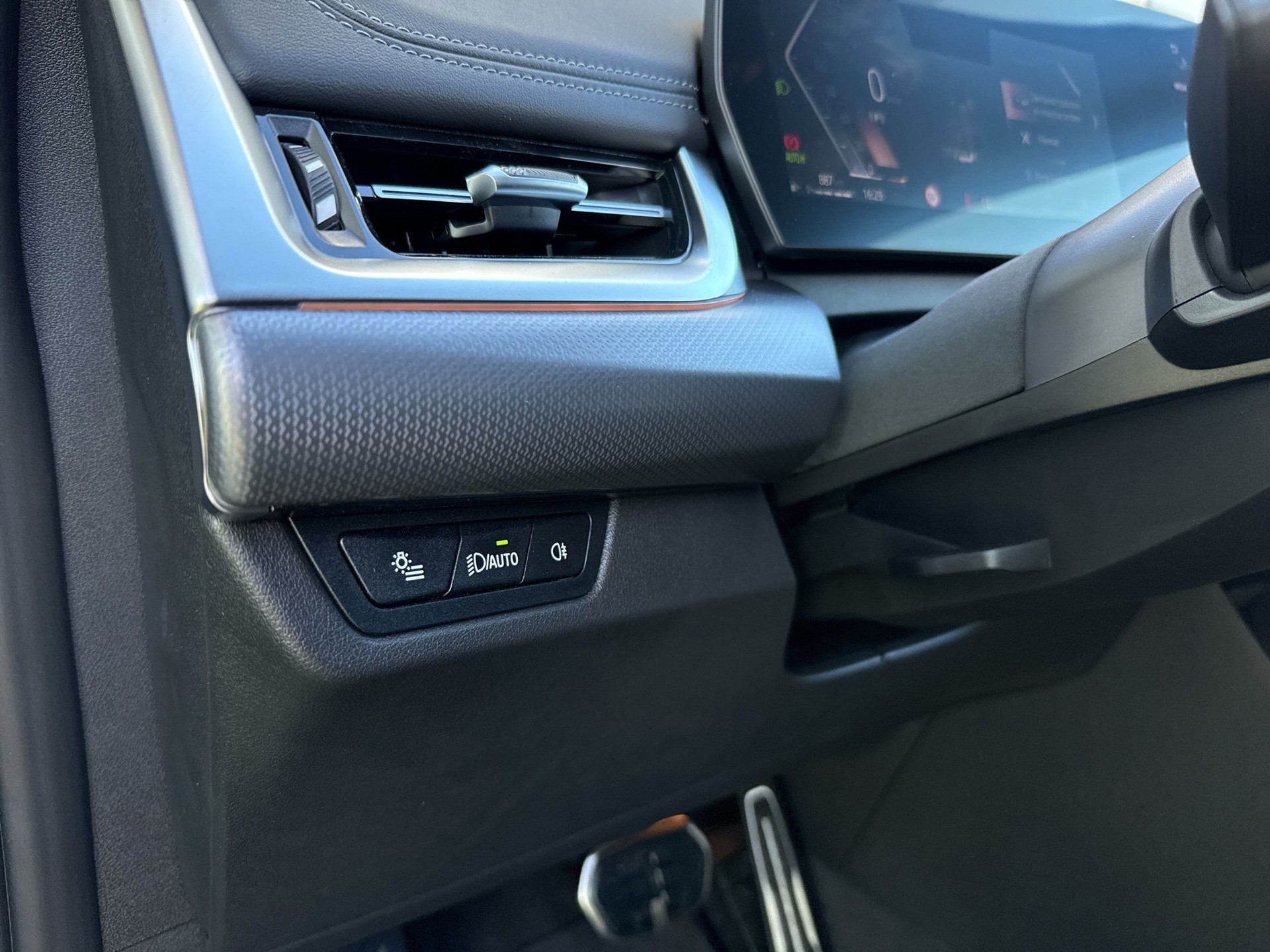 BMW X1 sDrive 18i M Sport-image-19
