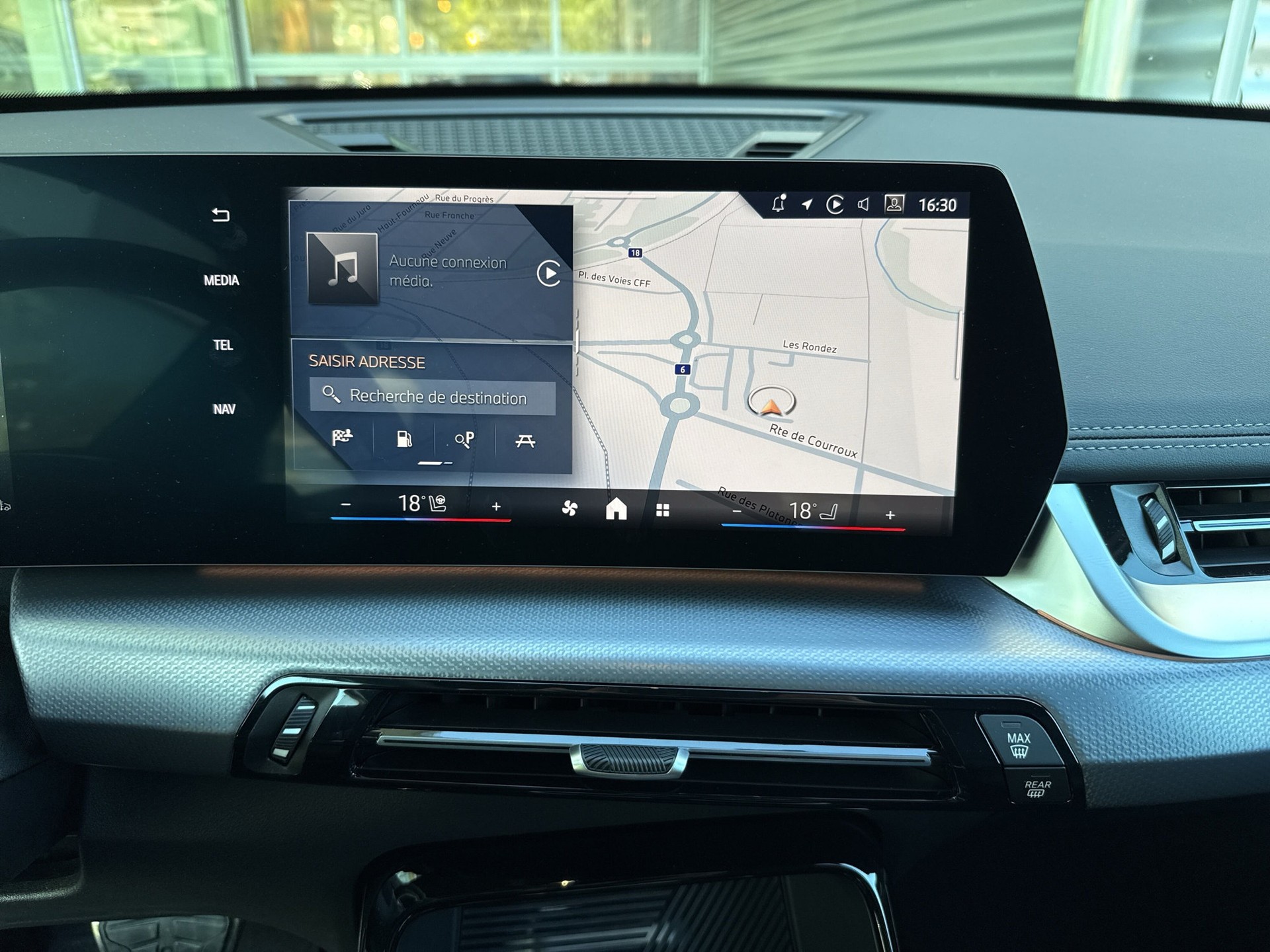 BMW X1 sDrive 18i M Sport-image-10