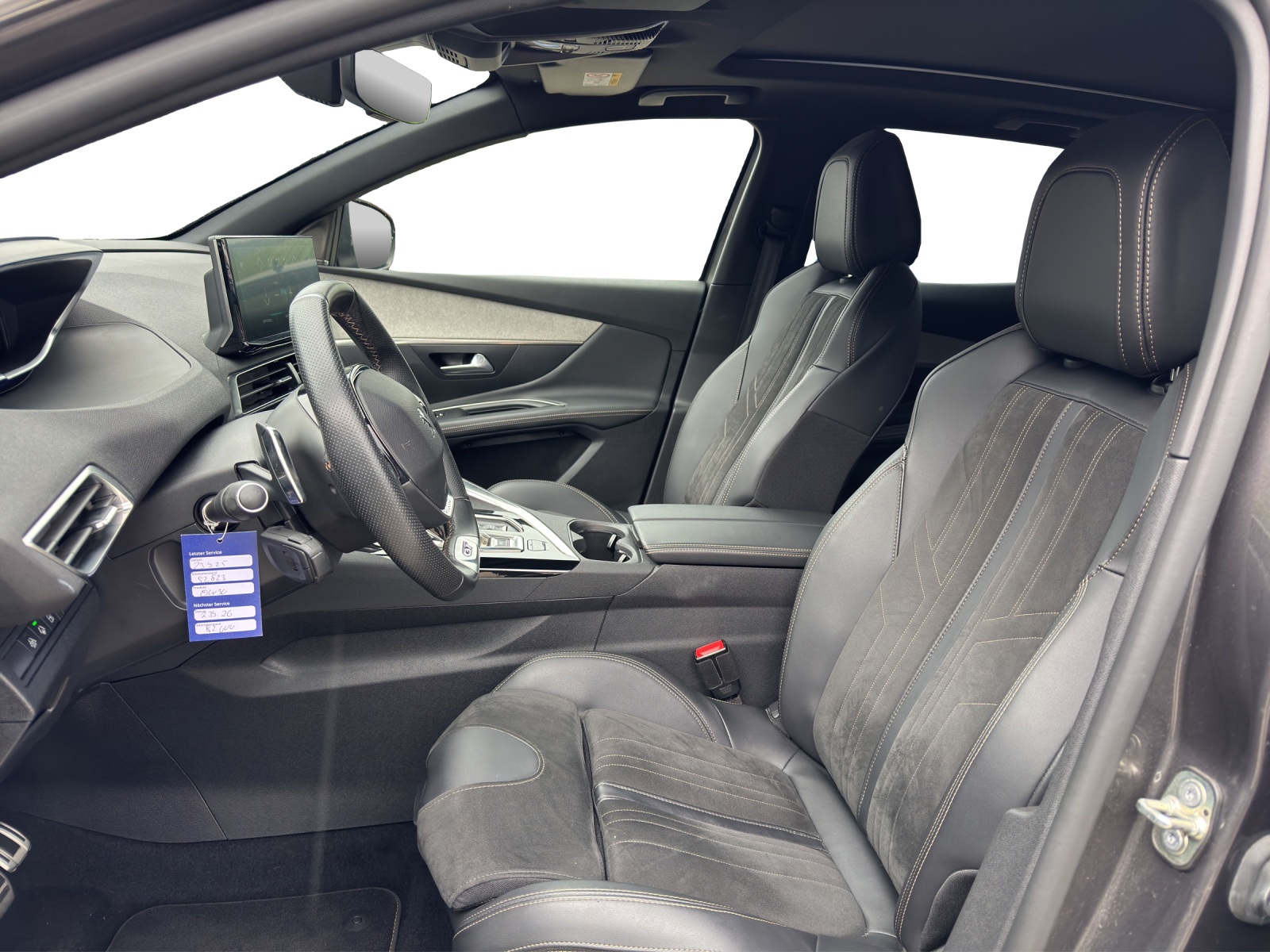 PEUGEOT 3008 1.6 Plug-in Hybrid4 GT Pack-image-8