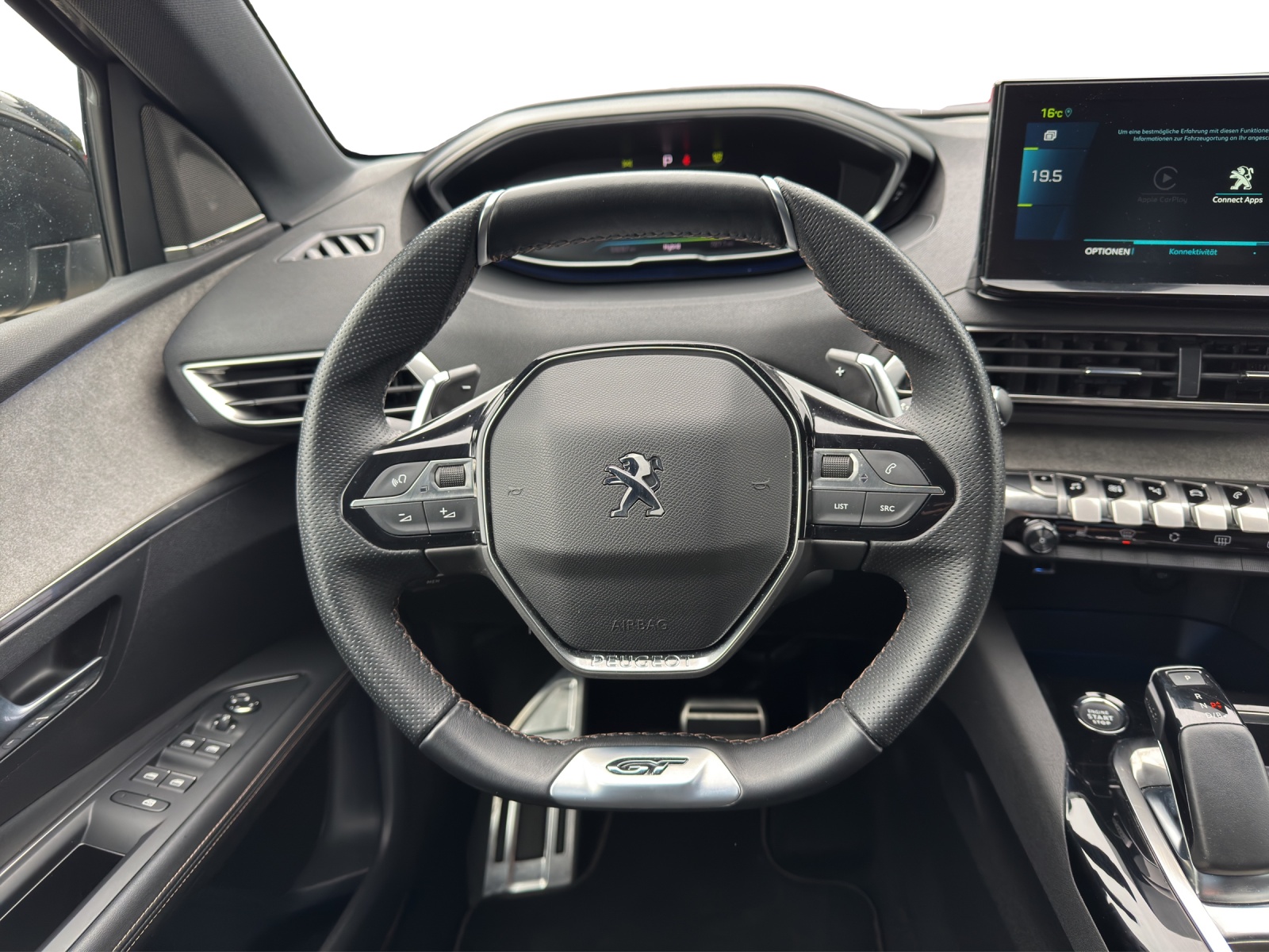 PEUGEOT 3008 1.6 Plug-in Hybrid4 GT Pack-image-9