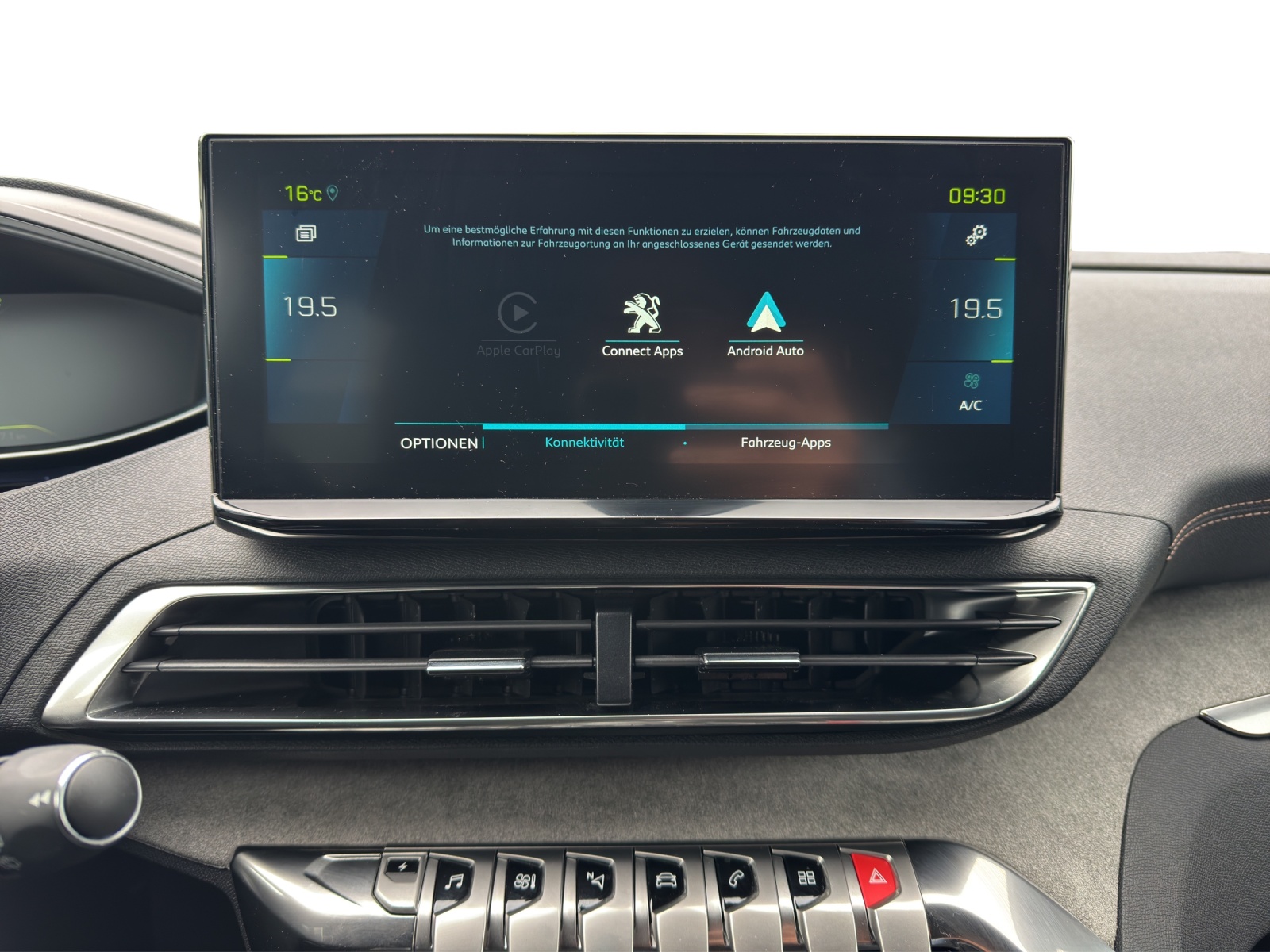 PEUGEOT 3008 1.6 Plug-in Hybrid4 GT Pack-image-5