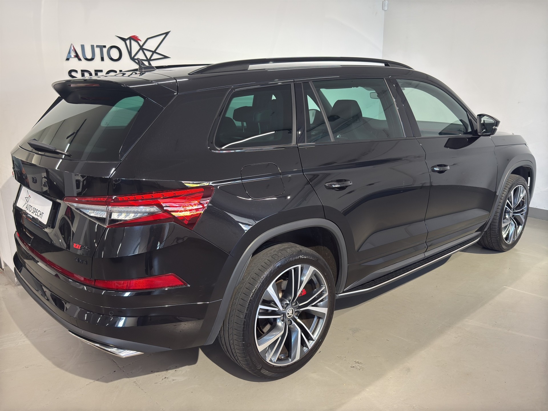 SKODA Kodiaq 2.0 TSI 4x4 RS-image-3