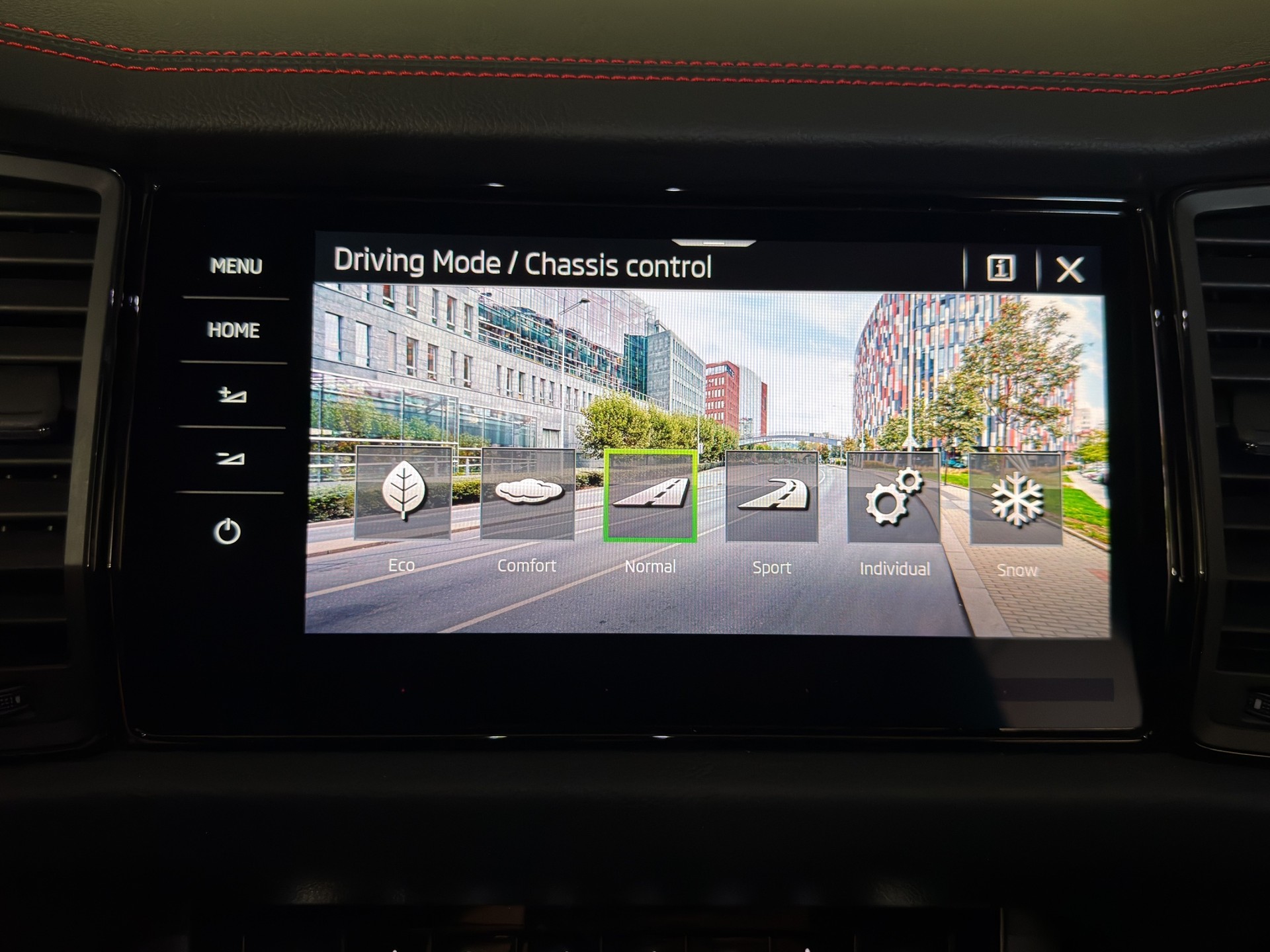 SKODA Kodiaq 2.0 TSI 4x4 RS-image-26