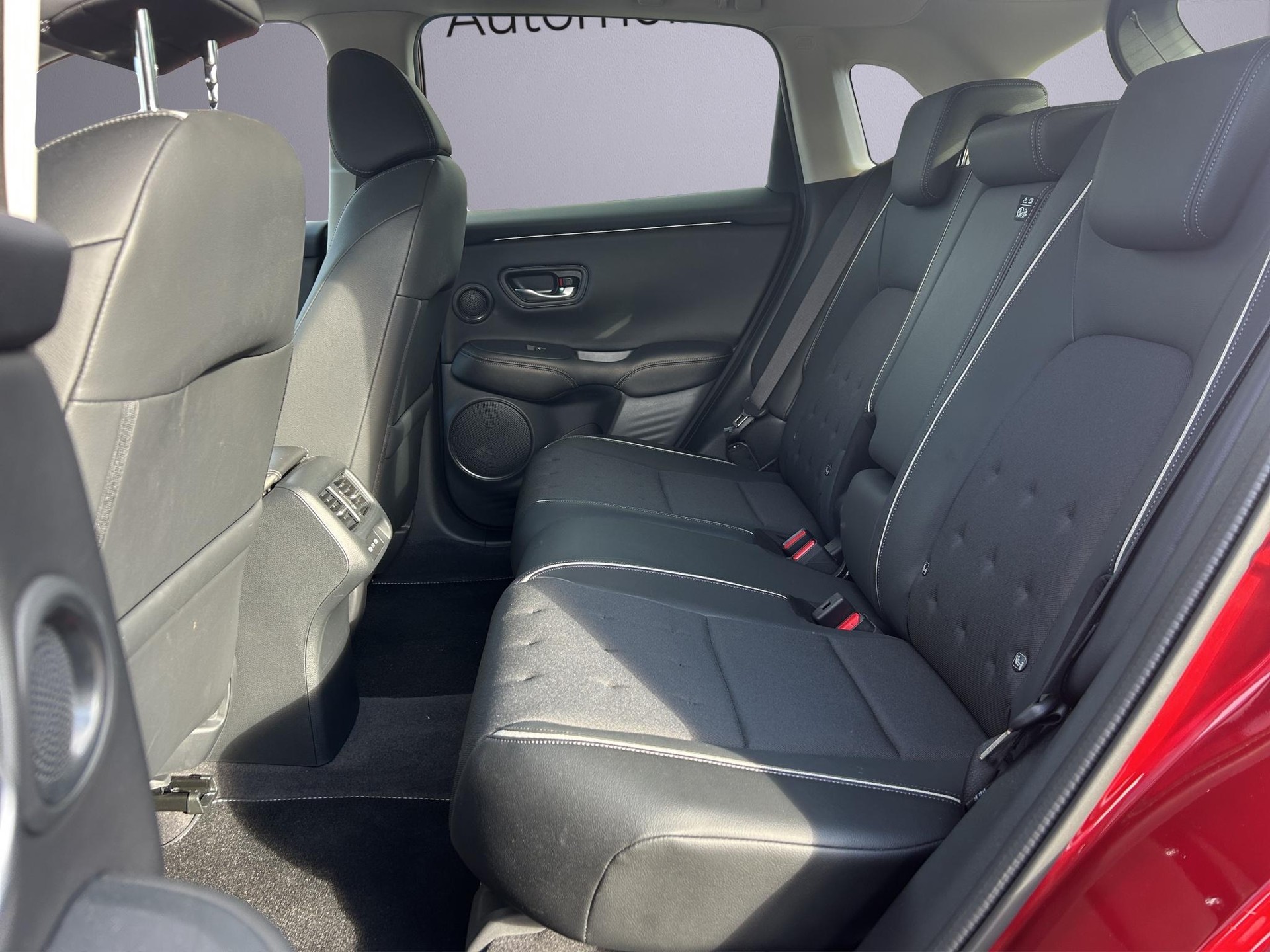 HONDA ZR-V 2.0 i-MMD Sport-image-9