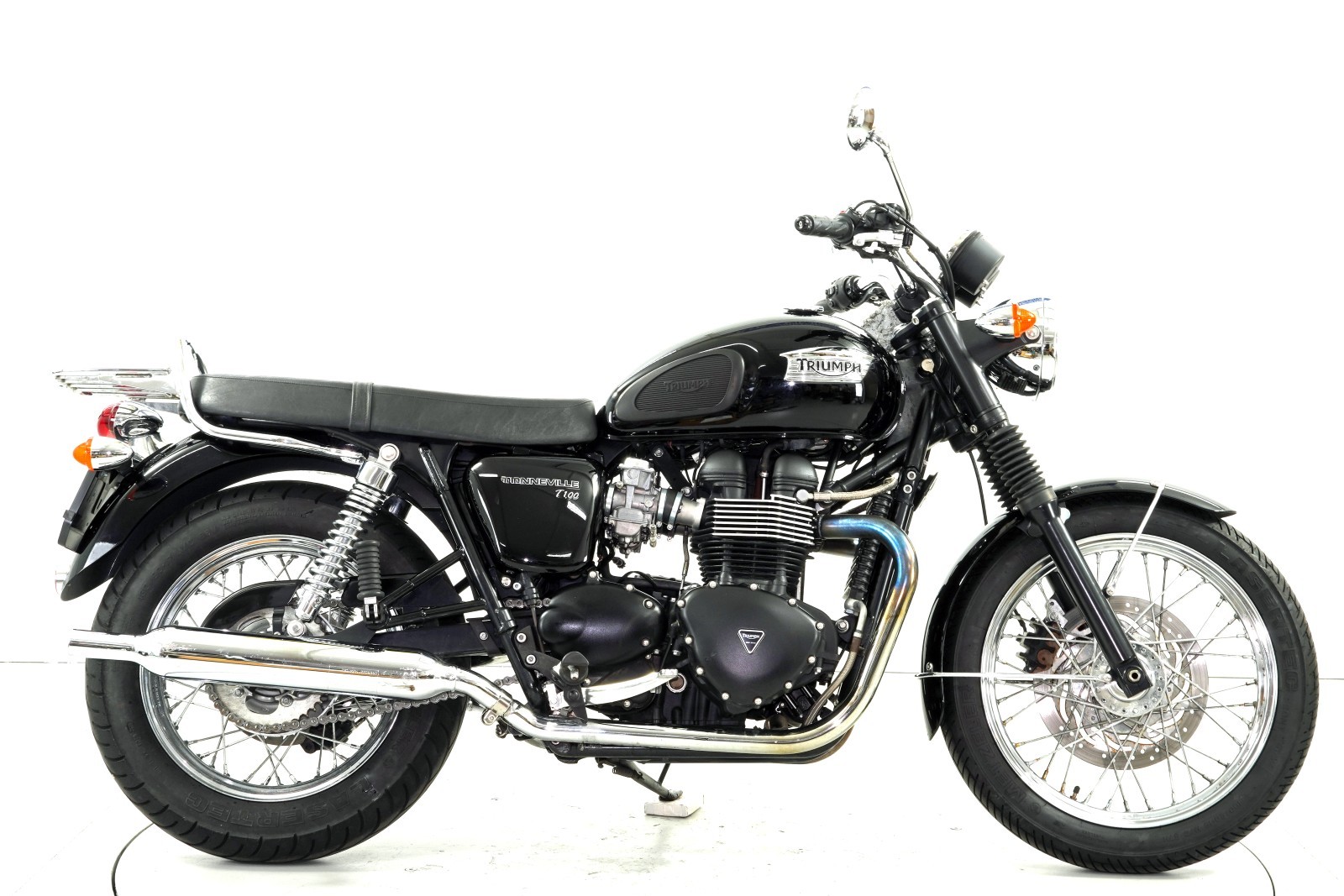 TRIUMPH Bonneville ABS-showroom-element-3