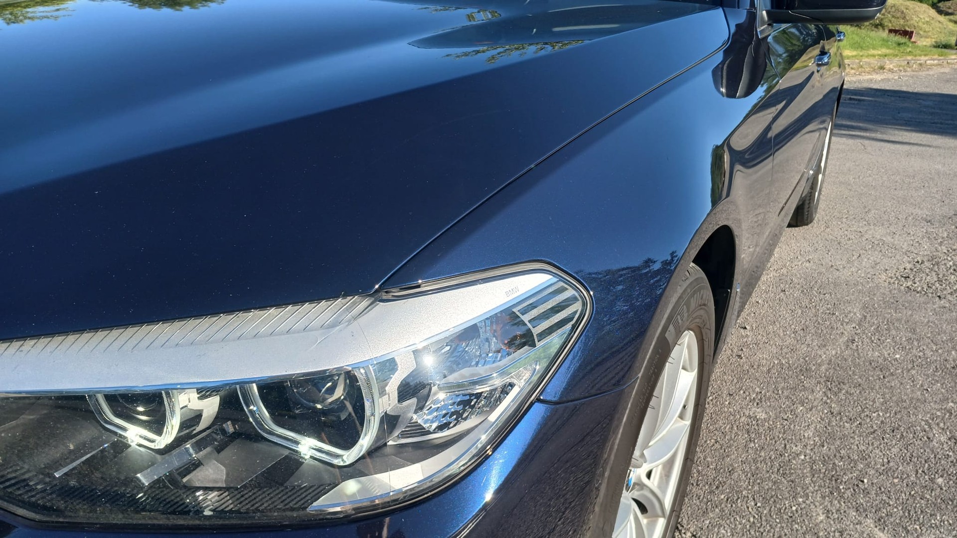 BMW 520d xDrive Touring Luxury Line Steptronic-image-2