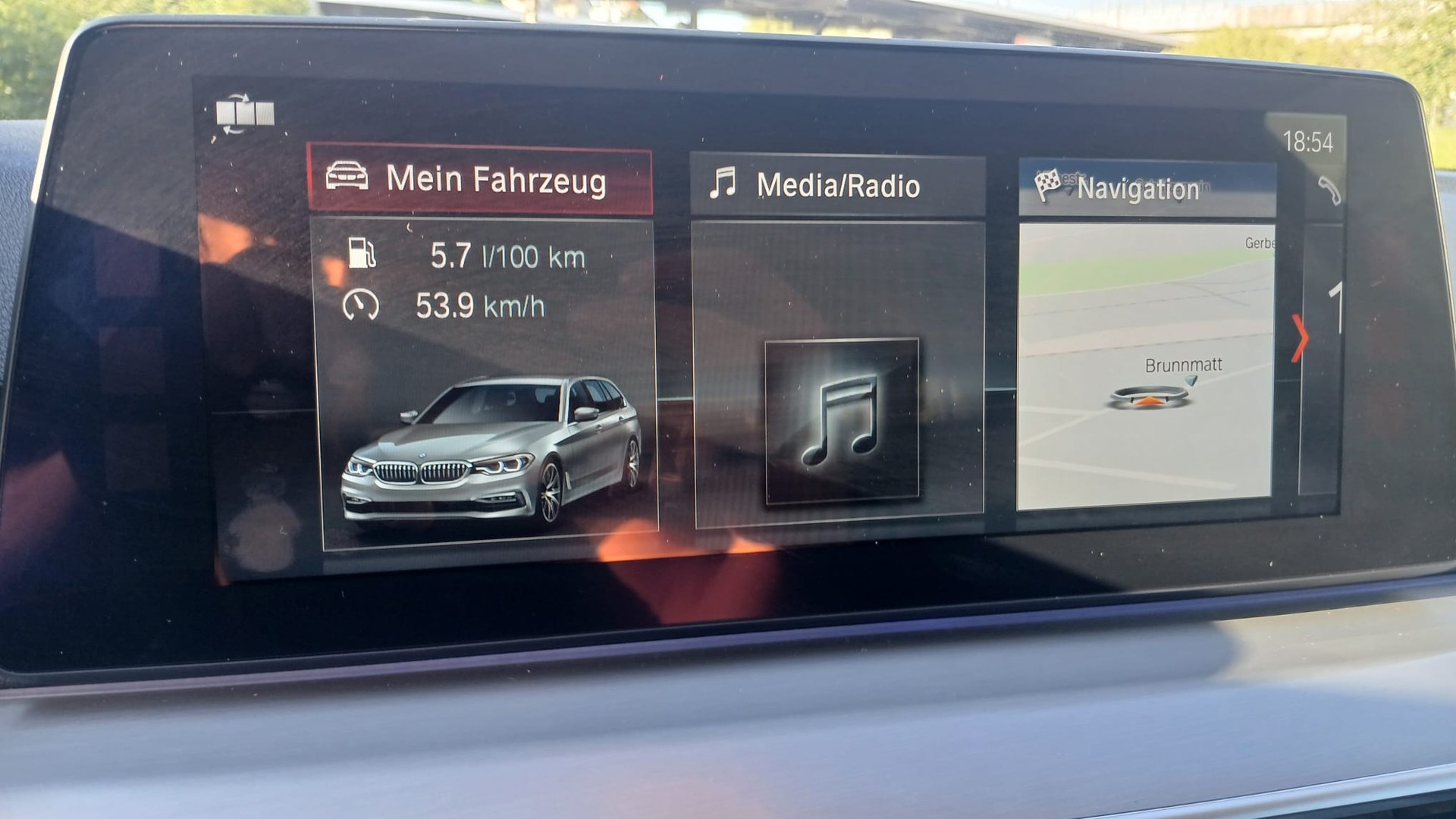 BMW 520d xDrive Touring Luxury Line Steptronic-image-9