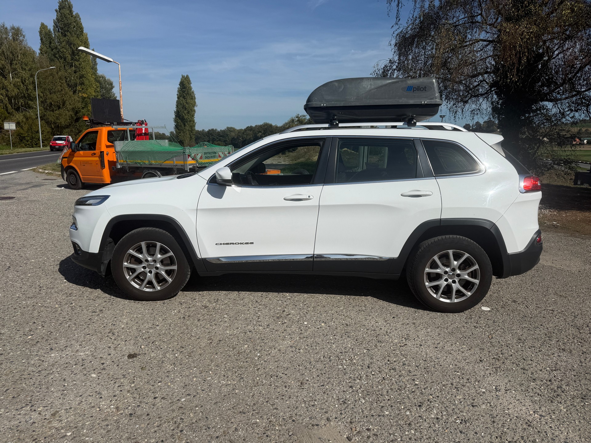 JEEP Cherokee 2.0TD Longitude Swiss Edition AWD 9ATX-image-6