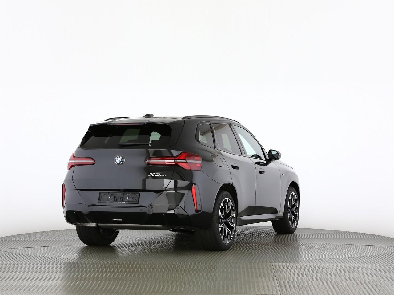 BMW X3 20i xDrive-image-12