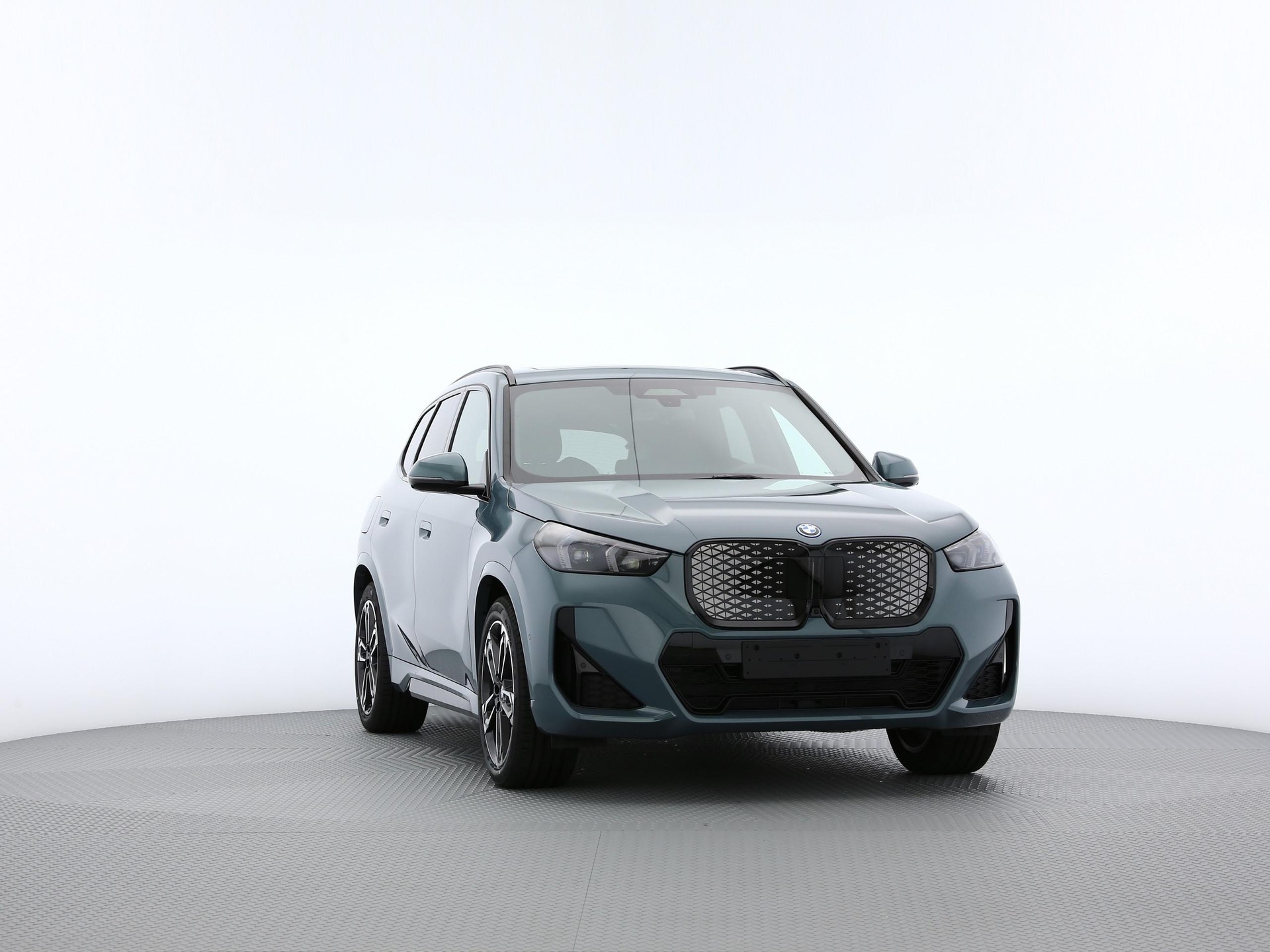 BMW iX1 U11 30 xDrive-image-24