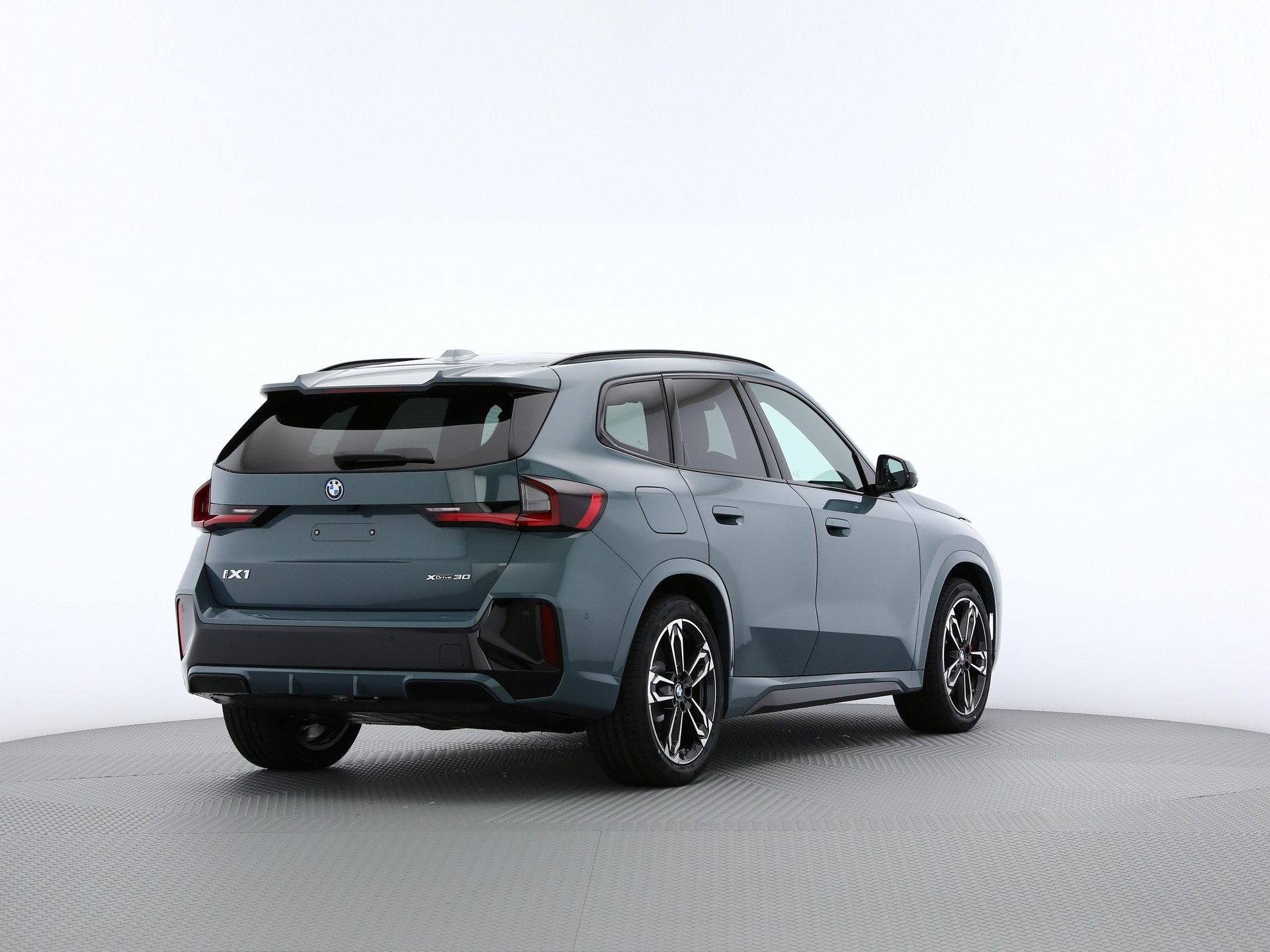 BMW iX1 U11 30 xDrive-image-17