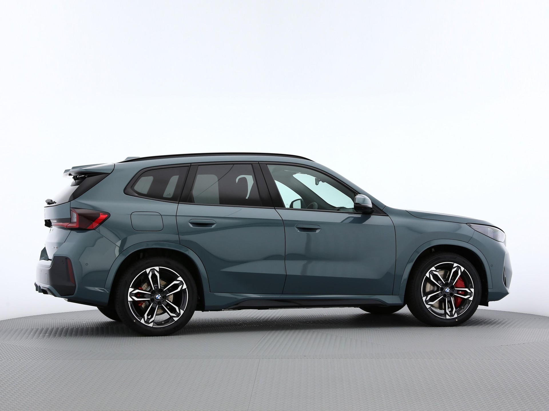 BMW iX1 U11 30 xDrive-image-19
