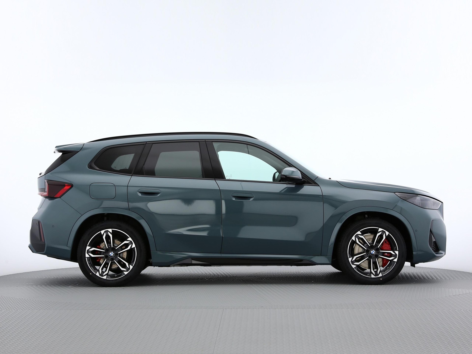 BMW iX1 U11 30 xDrive-image-20