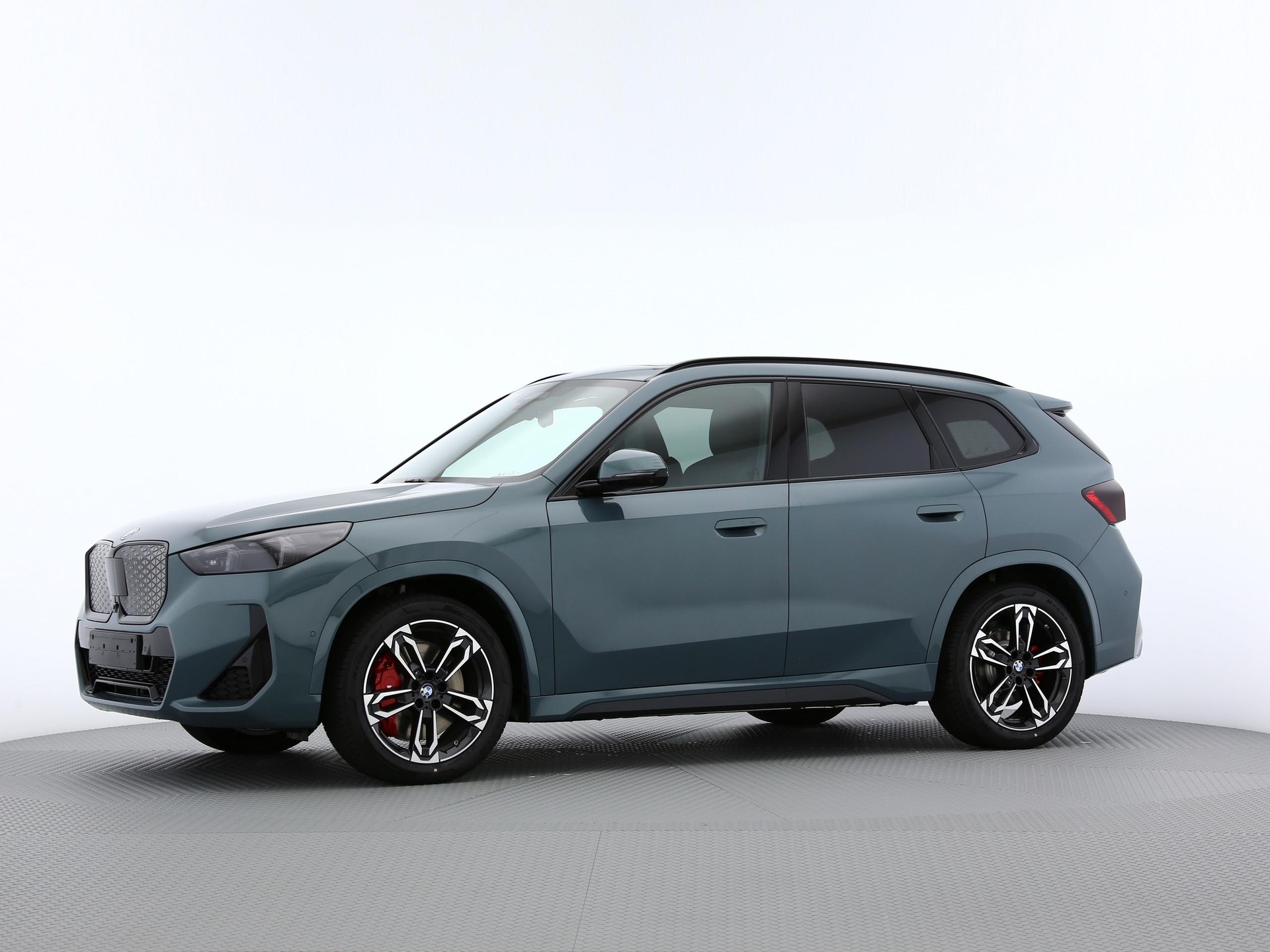 BMW iX1 U11 30 xDrive-image-8