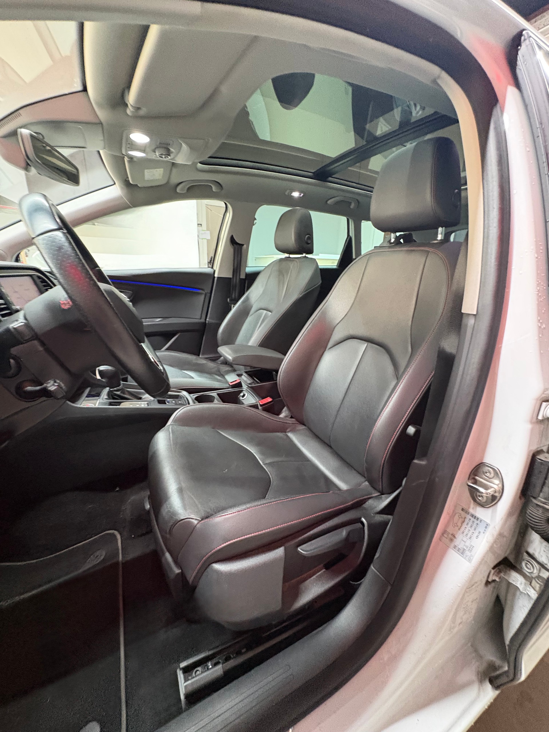 SEAT Leon ST 1.4 TSI ACT FR DSG-image-12
