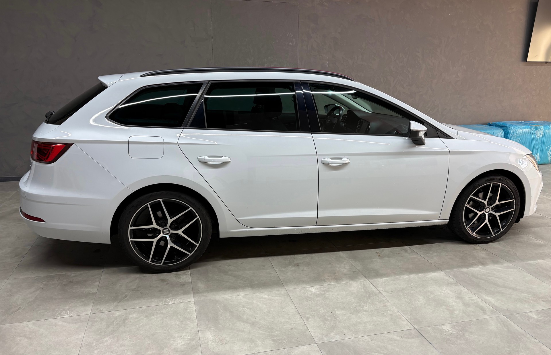 SEAT Leon ST 1.4 TSI ACT FR DSG-image-2