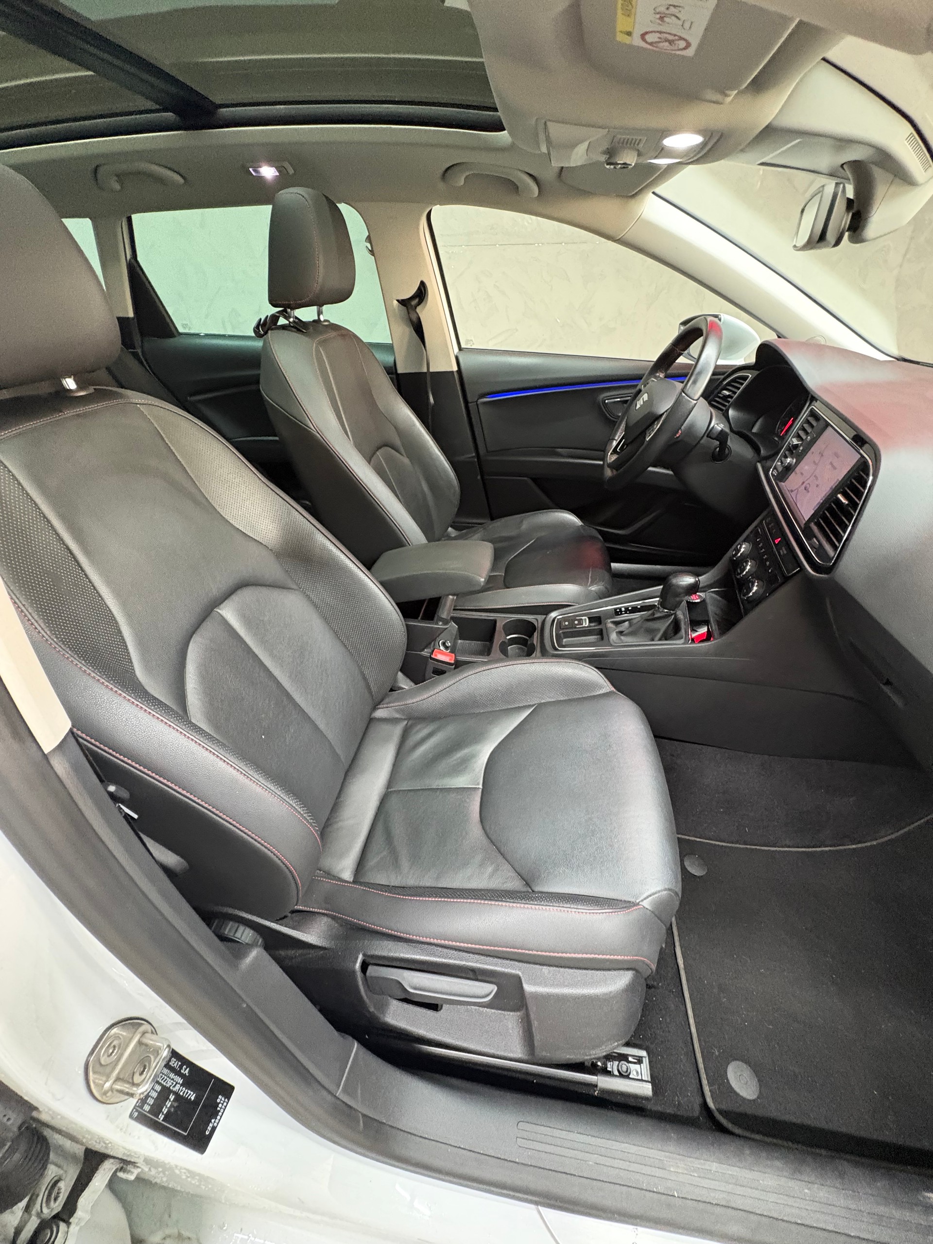 SEAT Leon ST 1.4 TSI ACT FR DSG-image-8