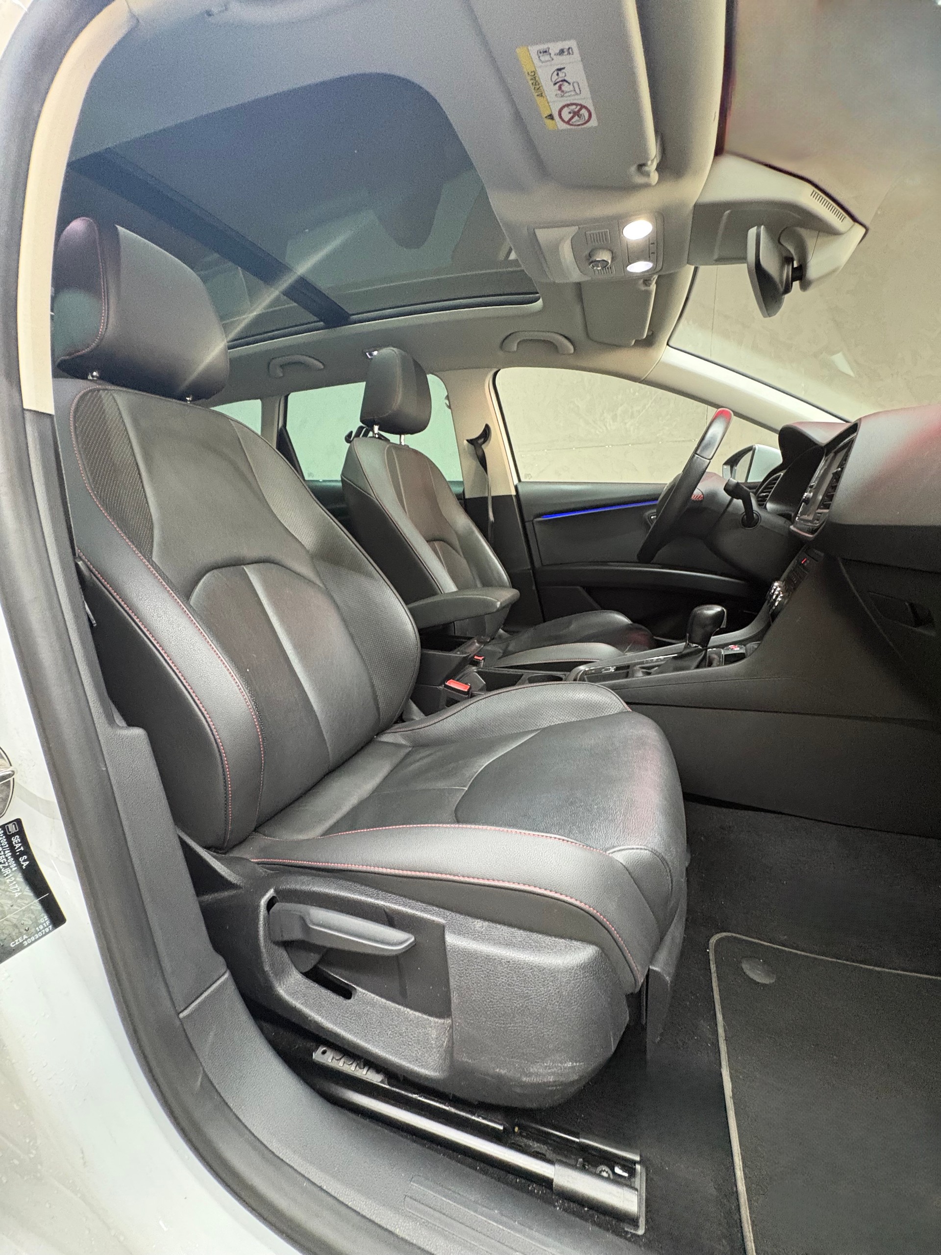 SEAT Leon ST 1.4 TSI ACT FR DSG-image-9