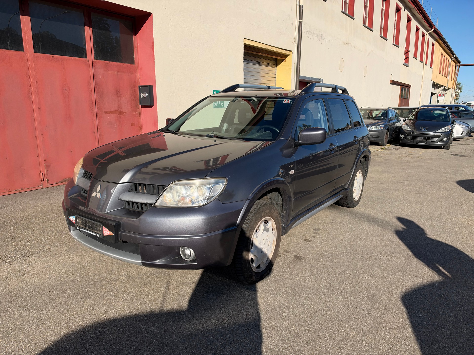 MITSUBISHI Outlander 2.0 16V Celebration 30-image-1