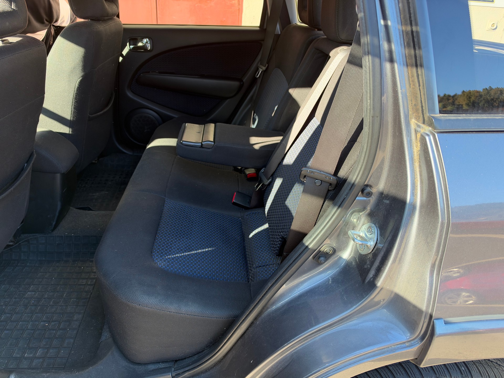 MITSUBISHI Outlander 2.0 16V Celebration 30-image-9