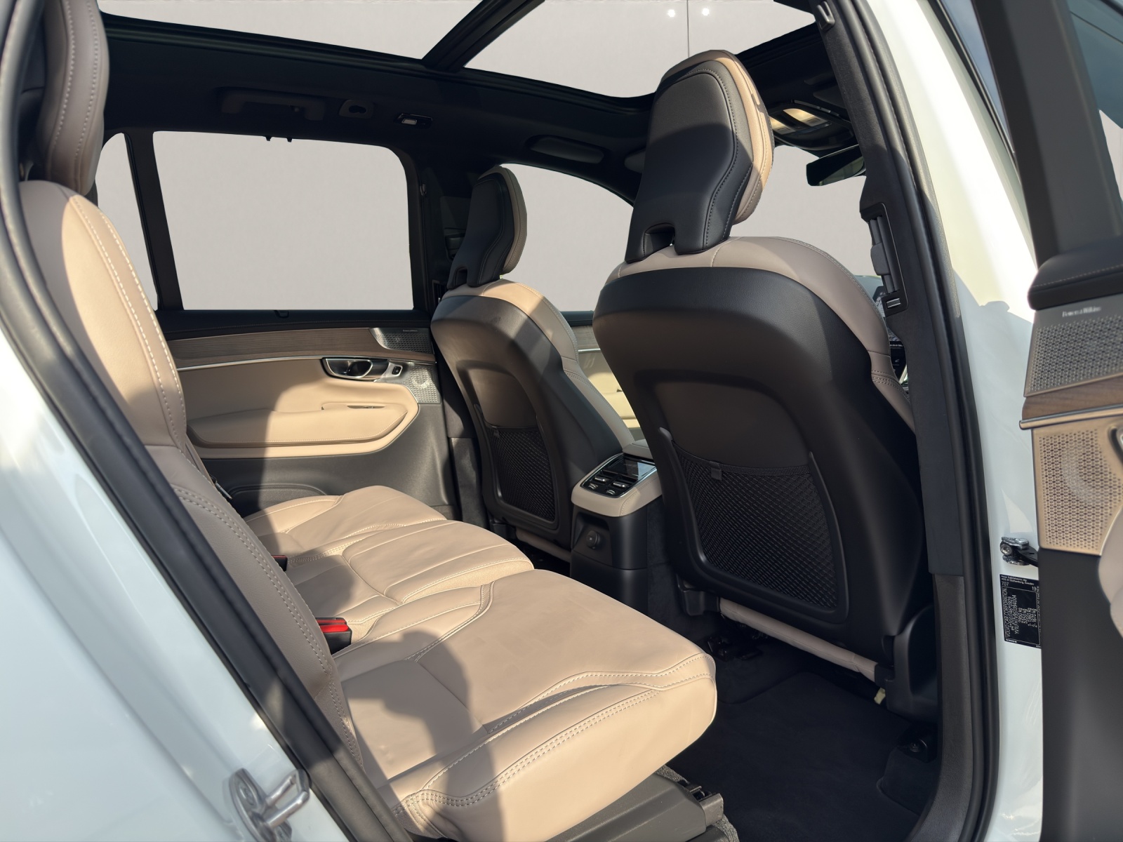 VOLVO XC90 2.0 T8 TE Ultra Bright eAWD .-image-14
