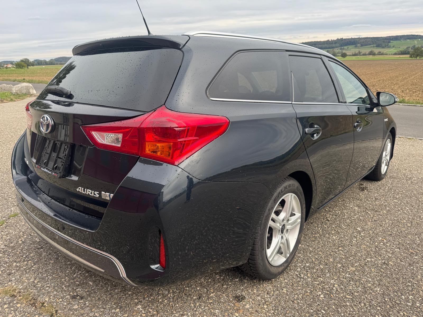 TOYOTA Auris Touring Sports 1.8 16V HSD Linea Luna-image-5