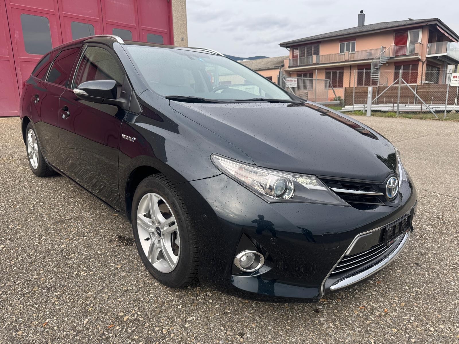 TOYOTA Auris Touring Sports 1.8 16V HSD Linea Luna-image-1