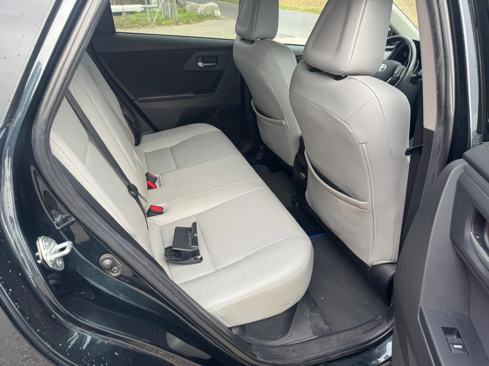 TOYOTA Auris Touring Sports 1.8 16V HSD Linea Luna-image-12
