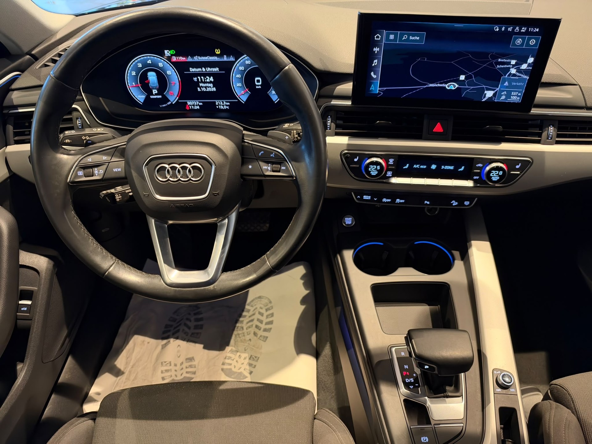 AUDI A4 Allroad 2.0 45 TFSI quattro S-Tronic-image-17