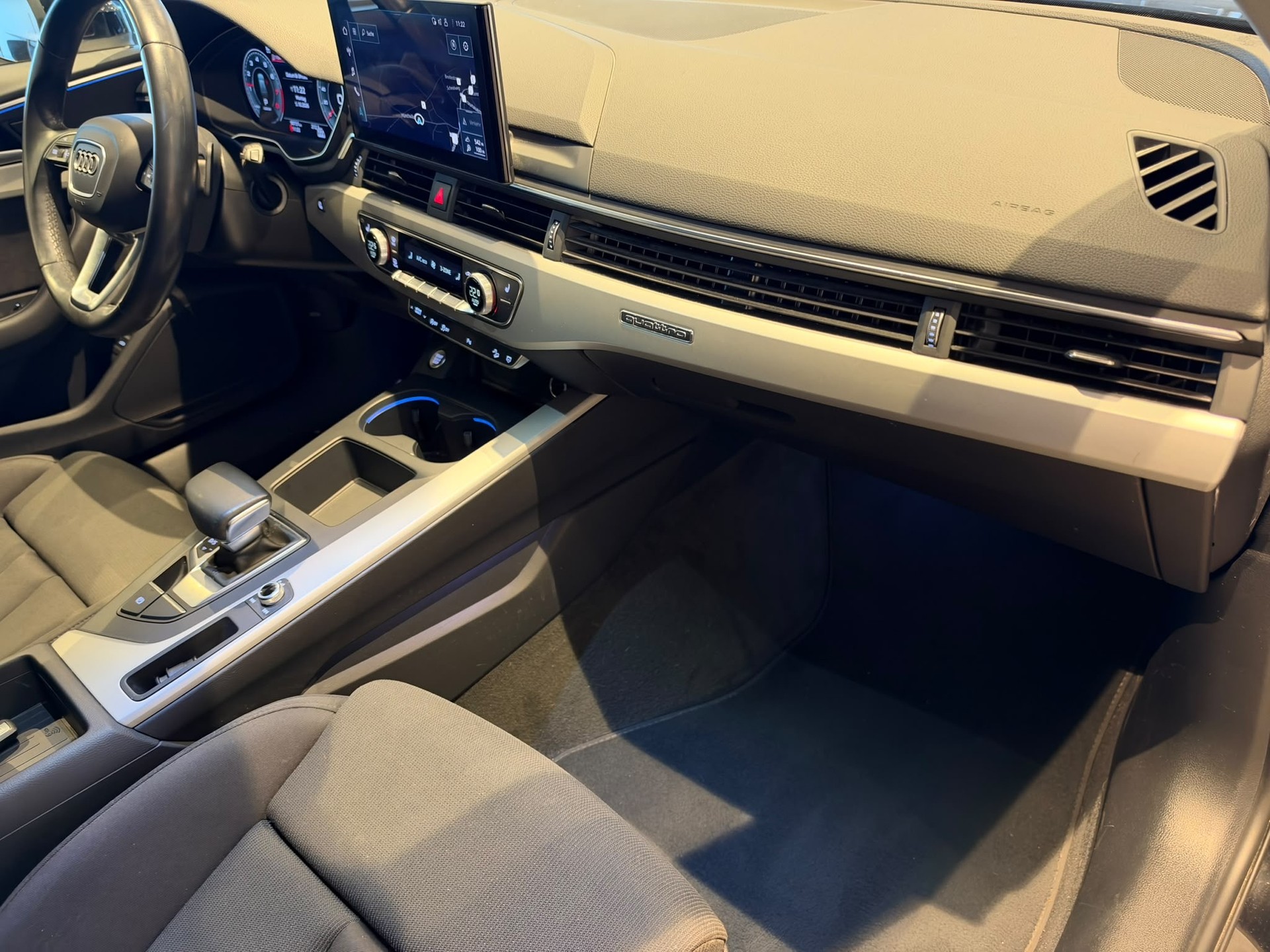 AUDI A4 Allroad 2.0 45 TFSI quattro S-Tronic-image-13
