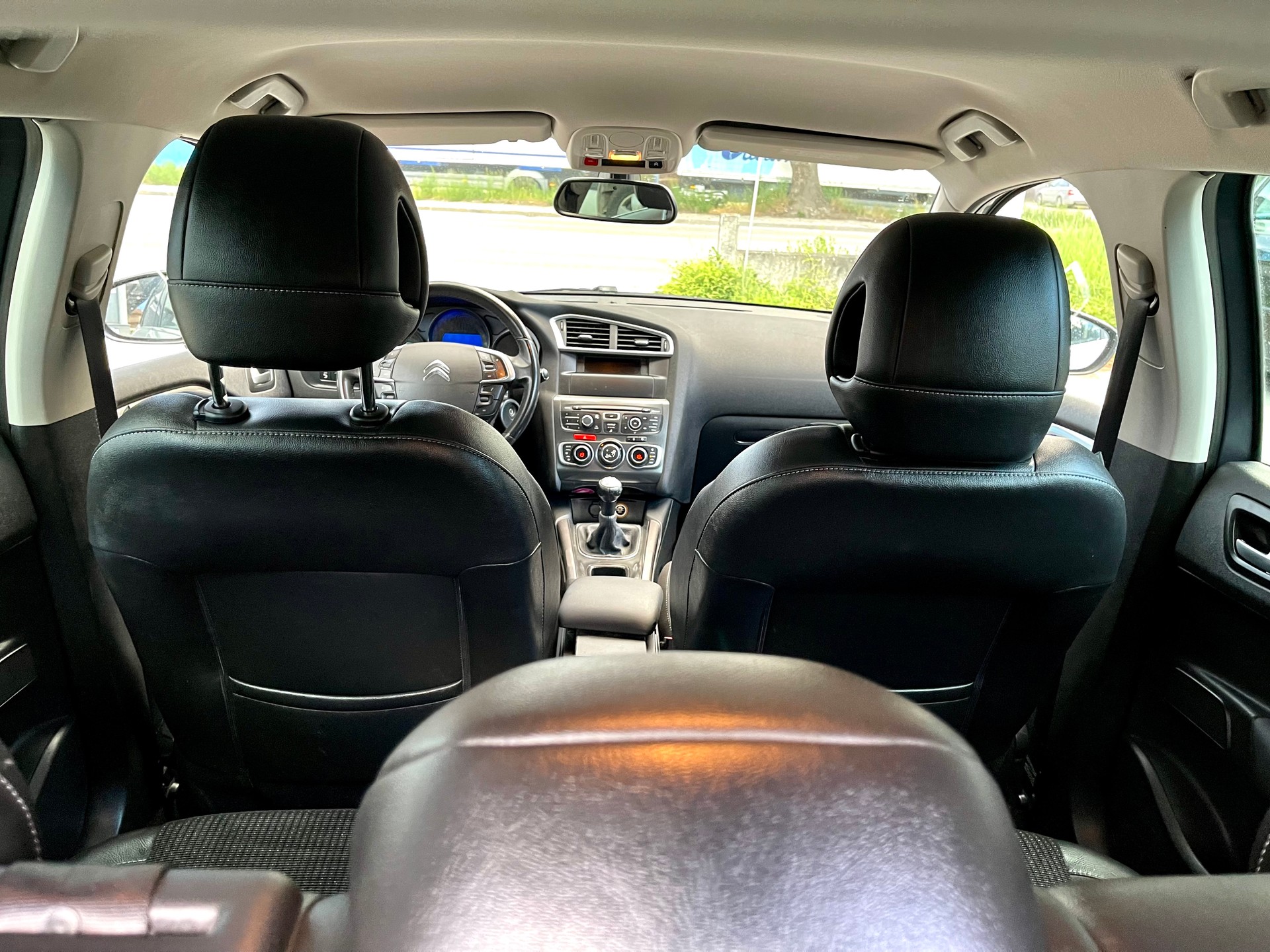 CITROEN C4 Berline 1.6 VTi Exclusive-image-30