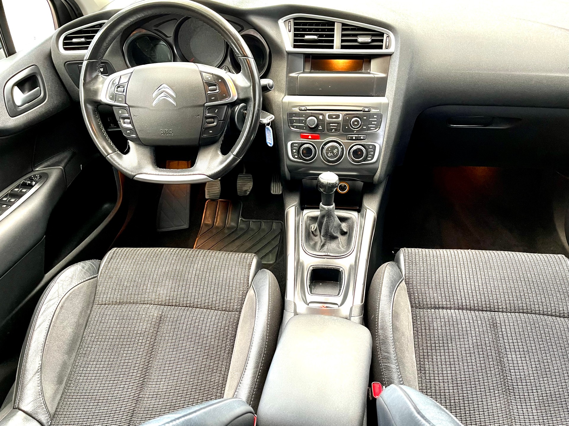 CITROEN C4 Berline 1.6 VTi Exclusive-showroom-element-1