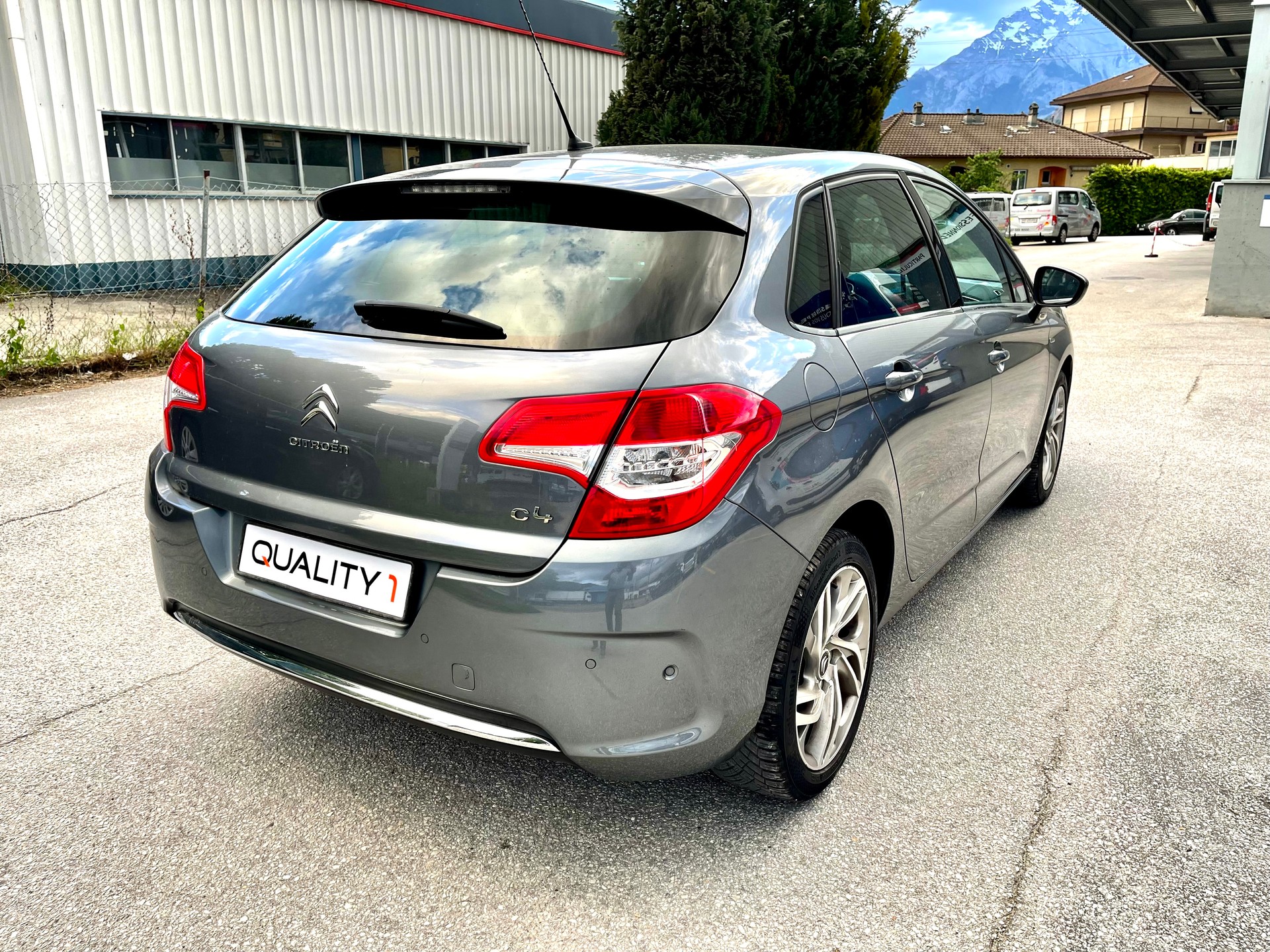 CITROEN C4 Berline 1.6 VTi Exclusive-image-16