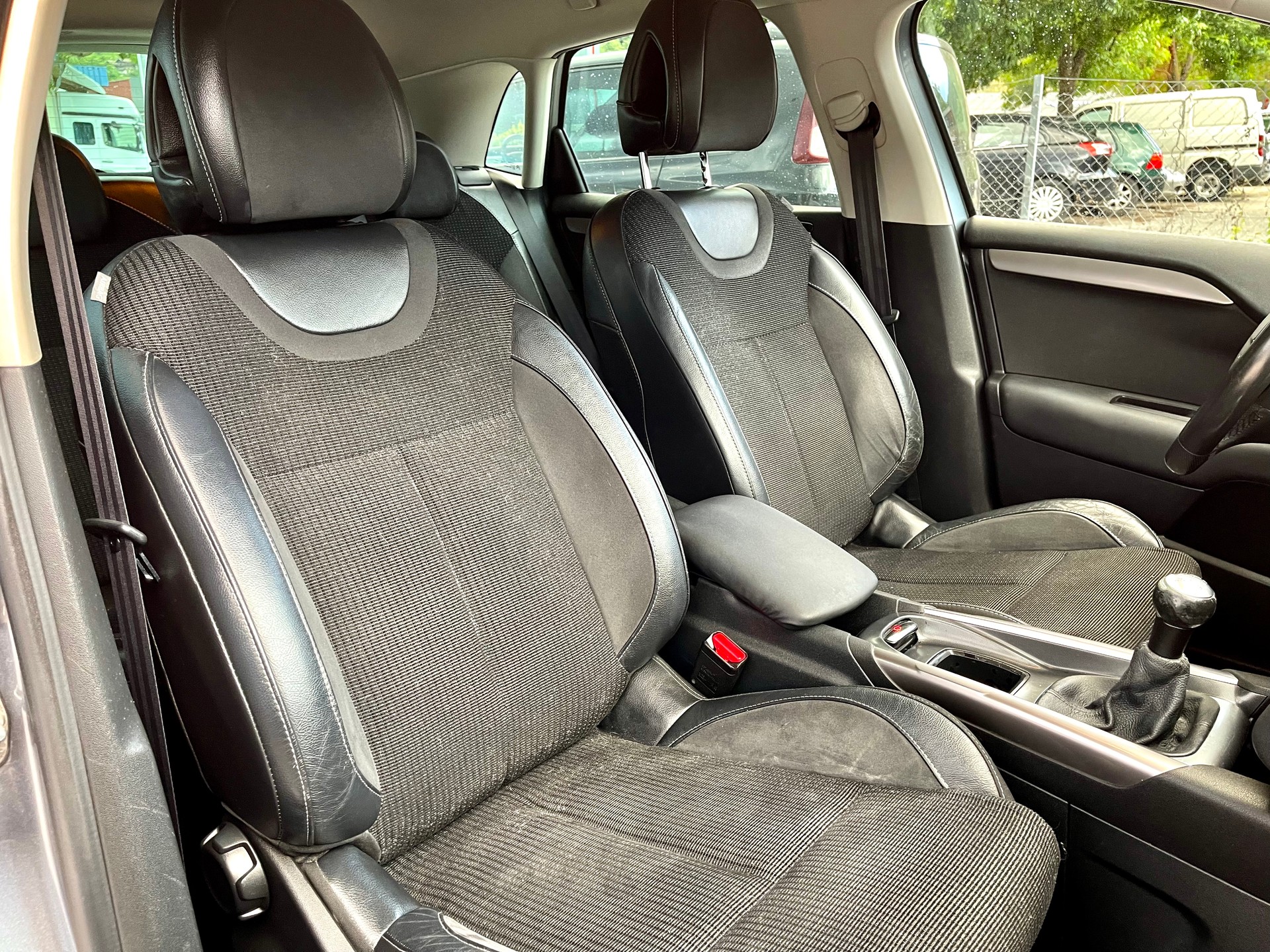 CITROEN C4 Berline 1.6 VTi Exclusive-image-14