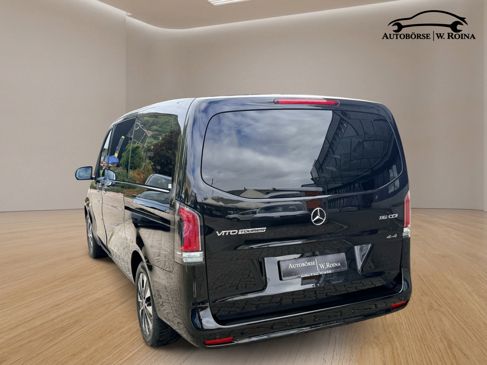 MERCEDES-BENZ Vito 116 CDI Lang Select Tourer 4Matic 9G-Tronic-image-4
