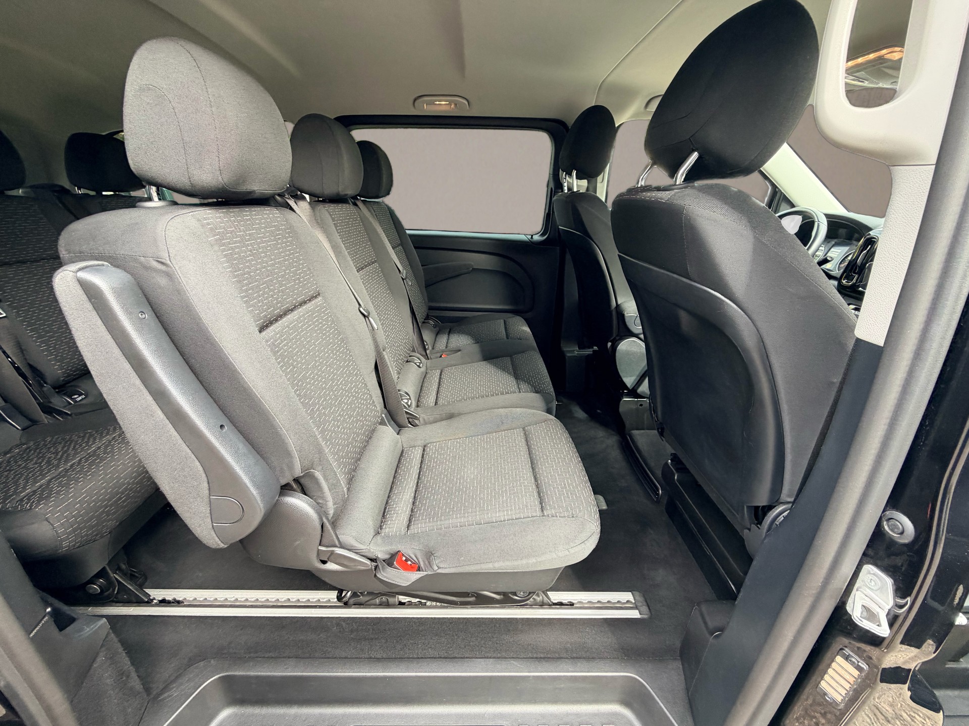 MERCEDES-BENZ Vito 116 CDI Lang Select Tourer 4Matic 9G-Tronic-image-10