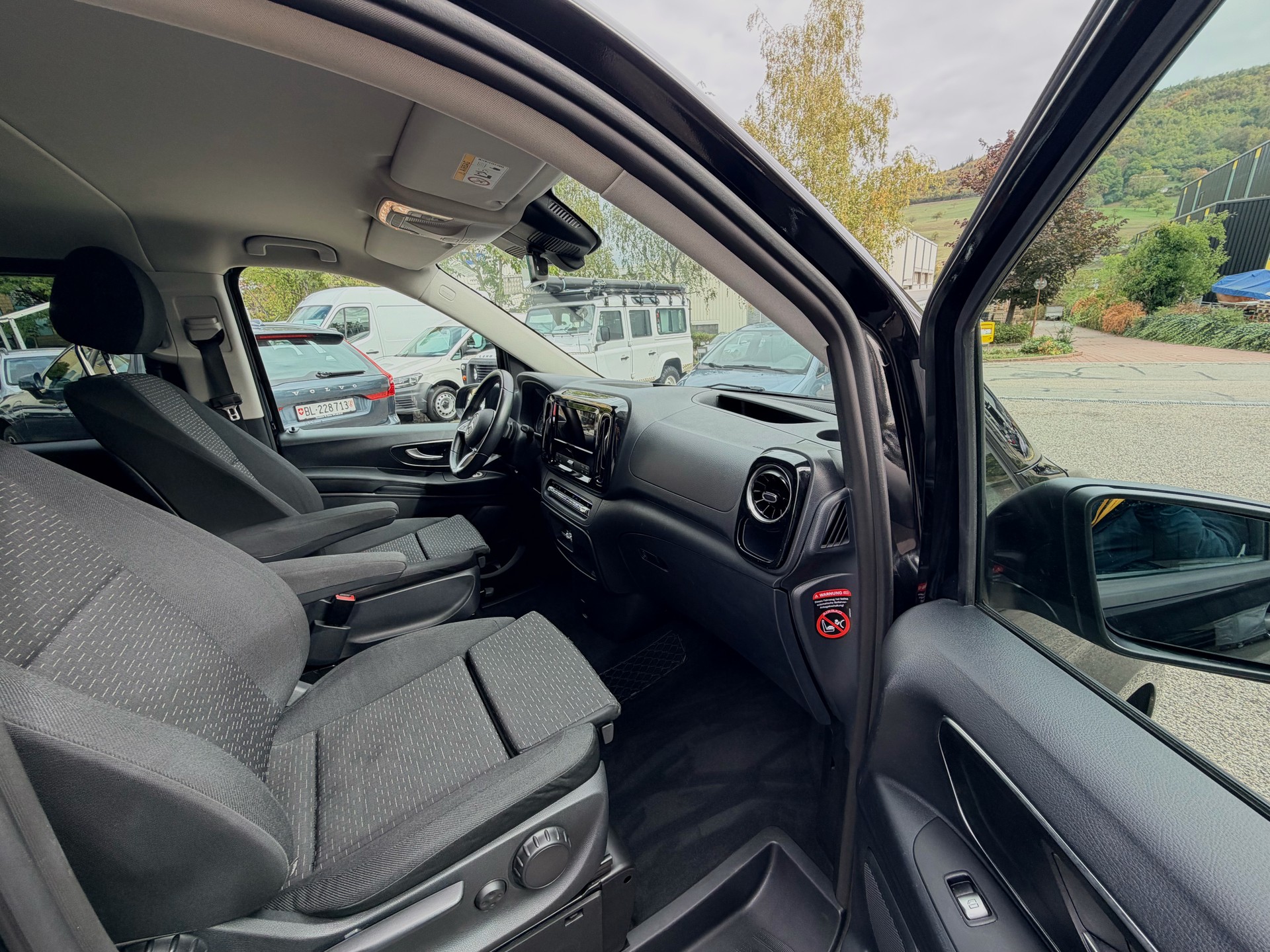 MERCEDES-BENZ Vito 116 CDI Lang Select Tourer 4Matic 9G-Tronic-image-8