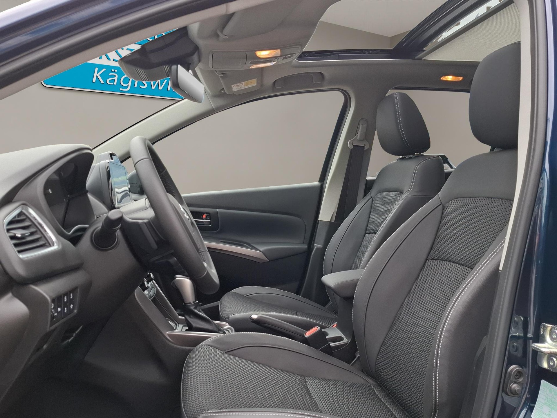 SUZUKI S-Cross 1.4 T Piz Sulai Top Hybrid 4x4-image-5